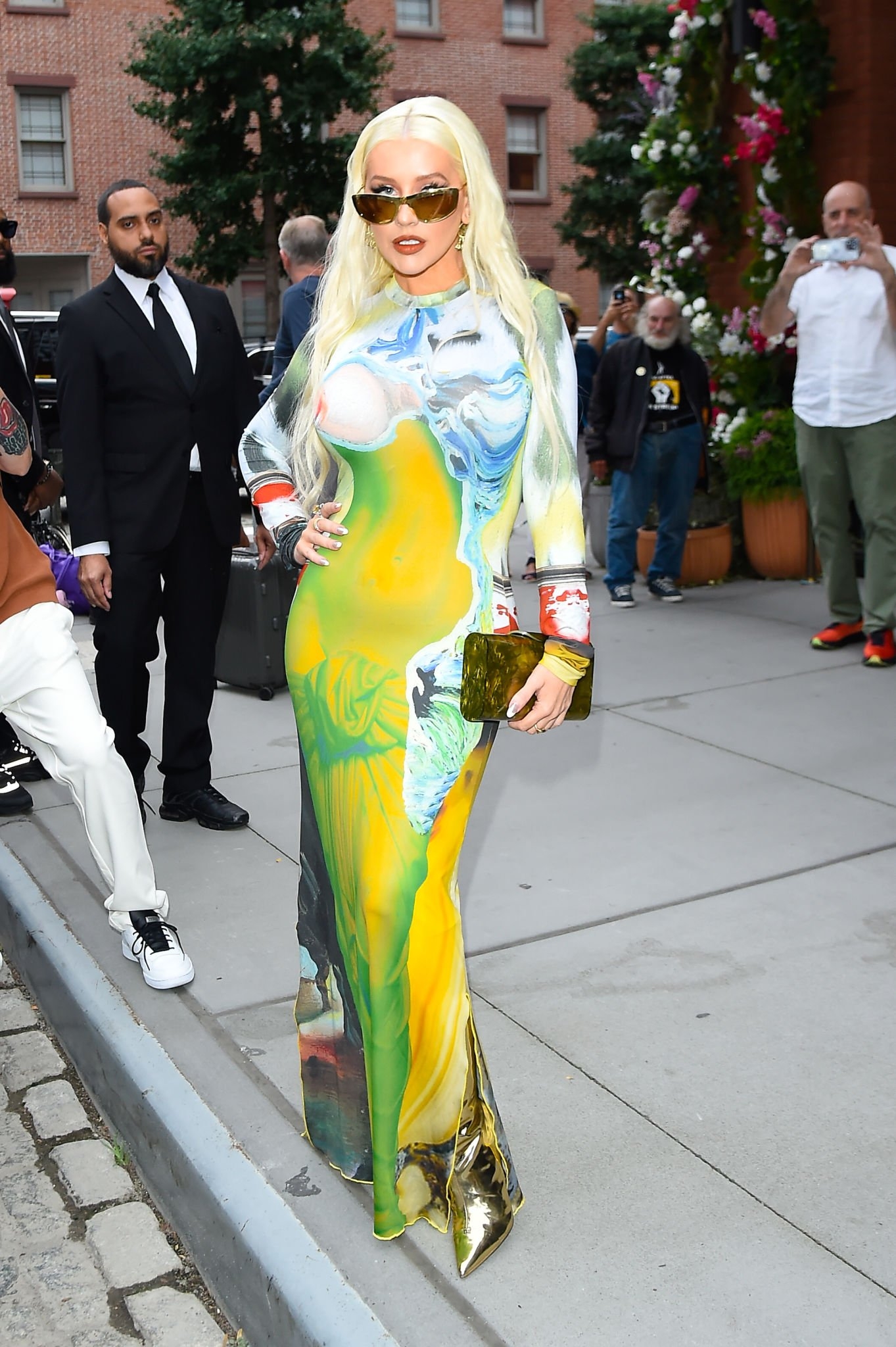 Christina_Aguilera_spotted_out_in_SoHo2C_New_York__00027.jpg