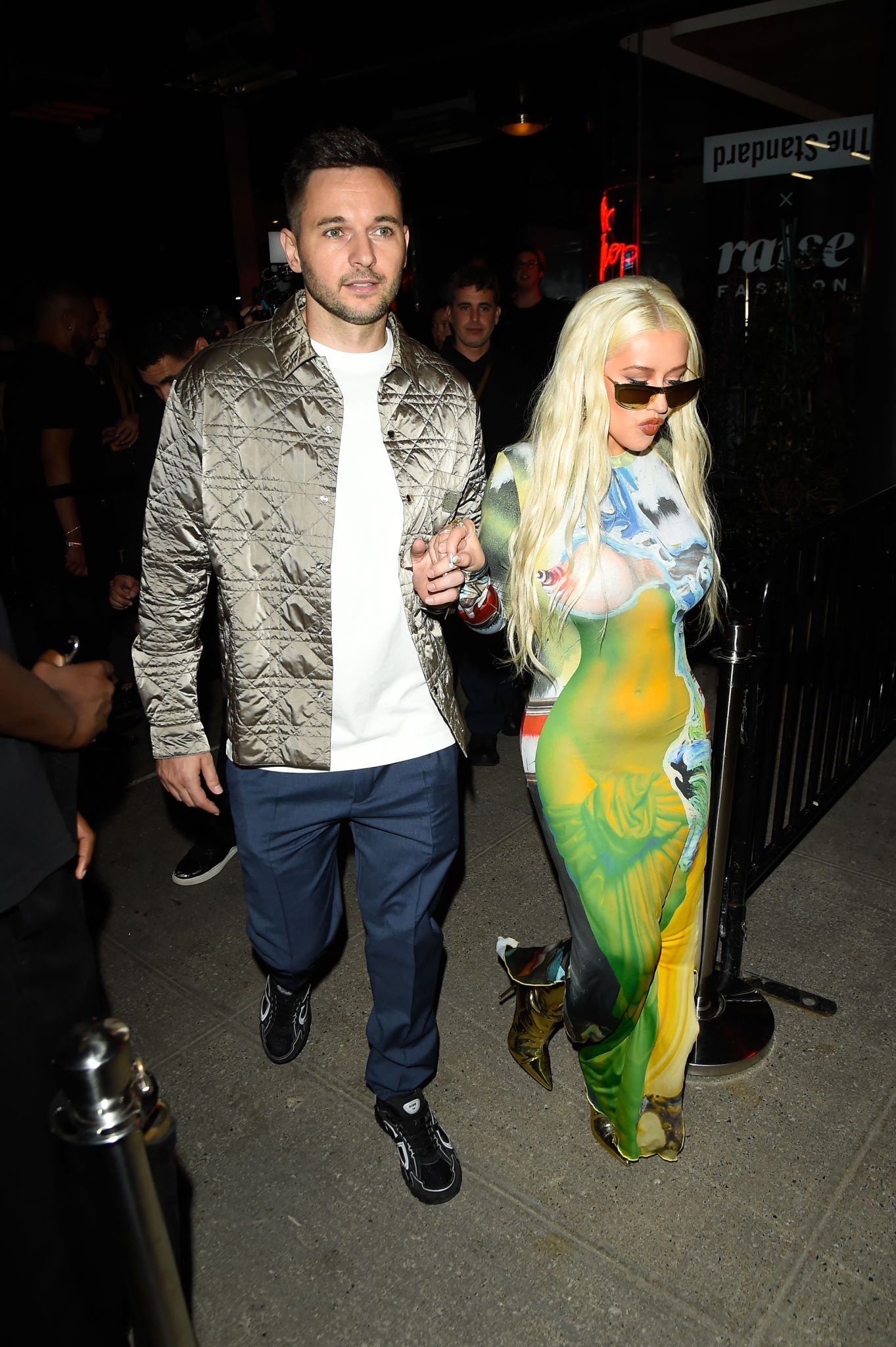 Christina_Aguilera_spotted_out_in_SoHo2C_New_York__00037.jpg