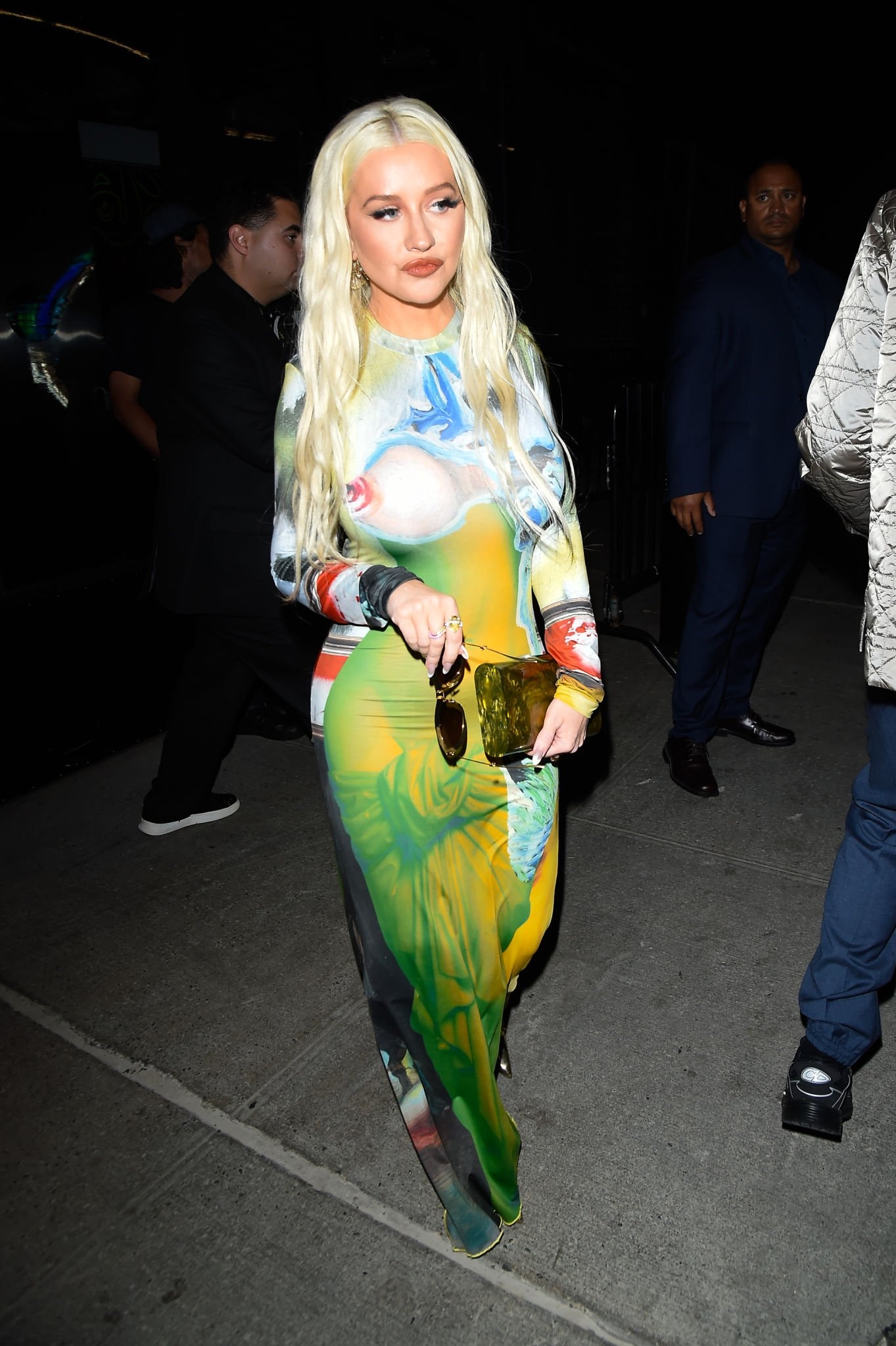 Christina_Aguilera_spotted_out_in_SoHo2C_New_York__00064.jpg