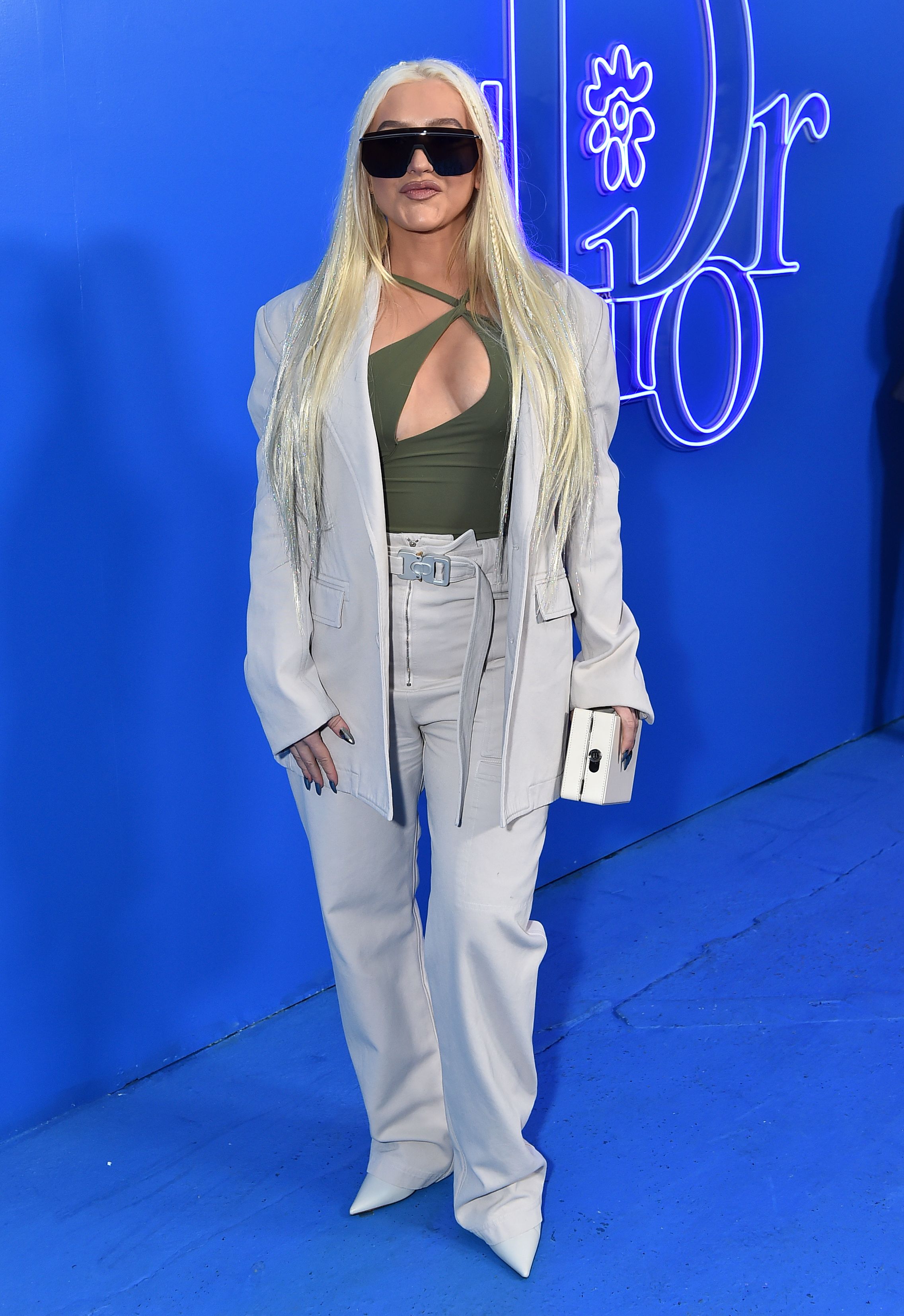 Dior_Men_s_SpringSummer_2023_Collection_-_Christina_Aguilera_-_Xtina_Daily_000007.jpg Dior_Men_s_SpringSummer_2023_Collection_-_Christina_Aguilera_-_Xtina_Daily_000007.jpg