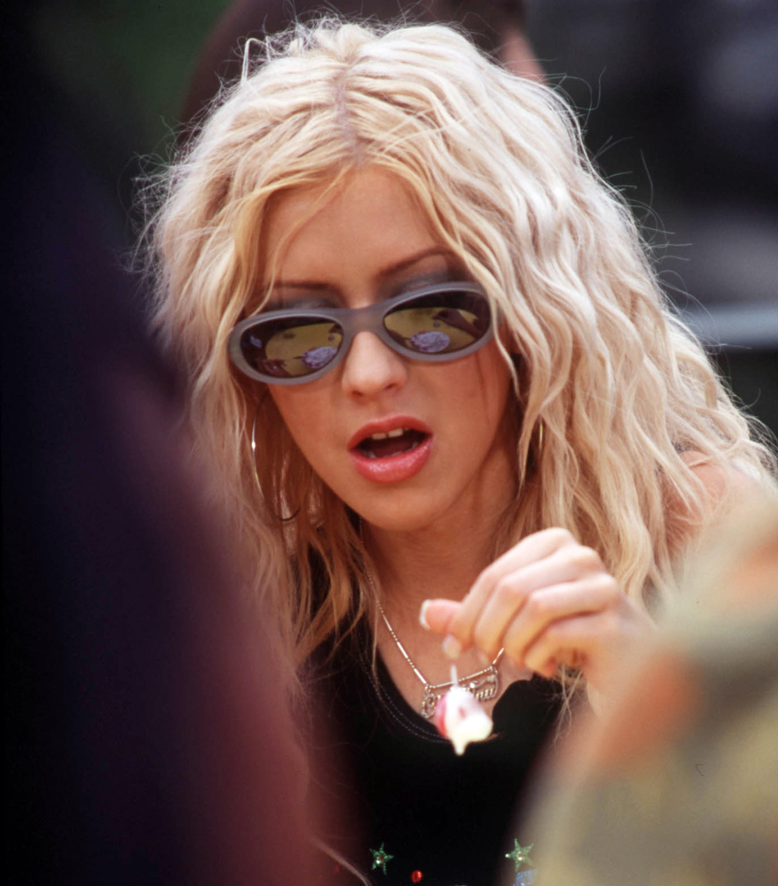 Disney_world_2000_-_XtinaDaily_17.jpg Disney_world_2000_-_XtinaDaily_17.jpg