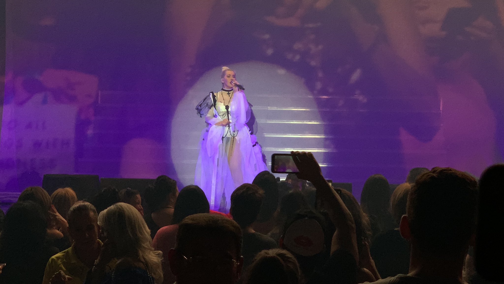 Dn_yAZKXcAEF1Ll-orig.jpg Dn_yAZKXcAEF1Ll-orig.jpg