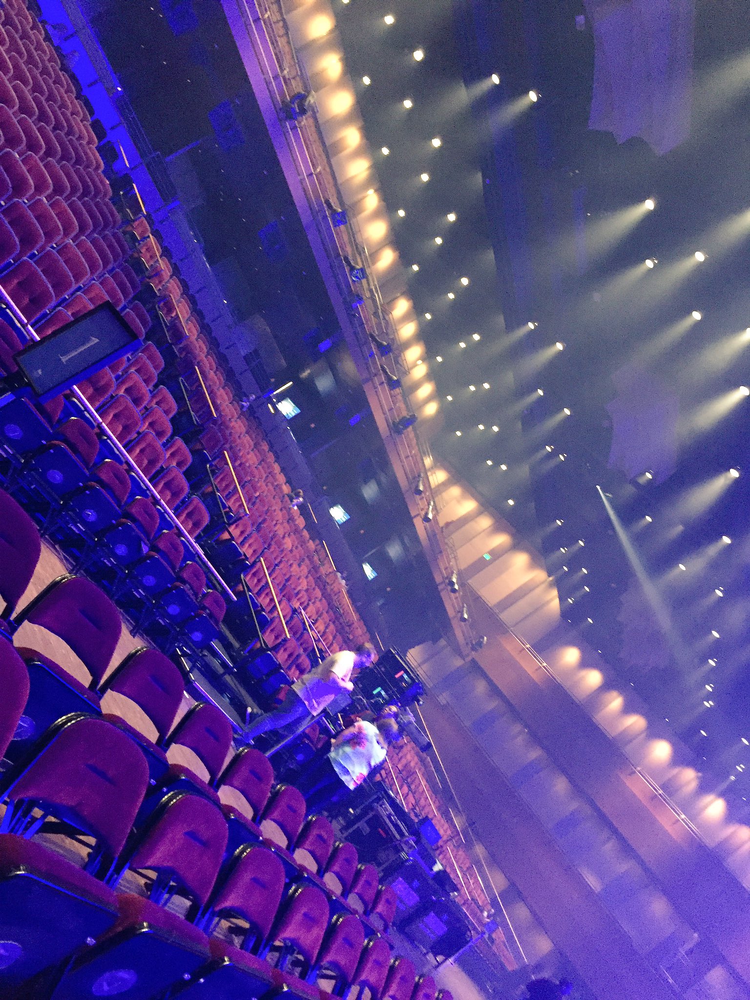 DoYMly8WkAAT_nv-orig.jpg DoYMly8WkAAT_nv-orig.jpg