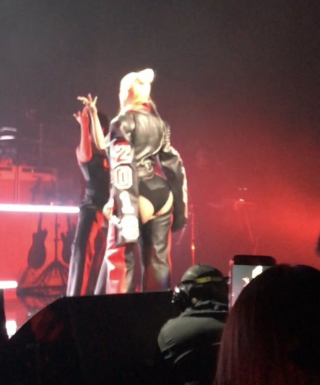 DpHHpWeUYAAmYo--orig.jpg DpHHpWeUYAAmYo--orig.jpg