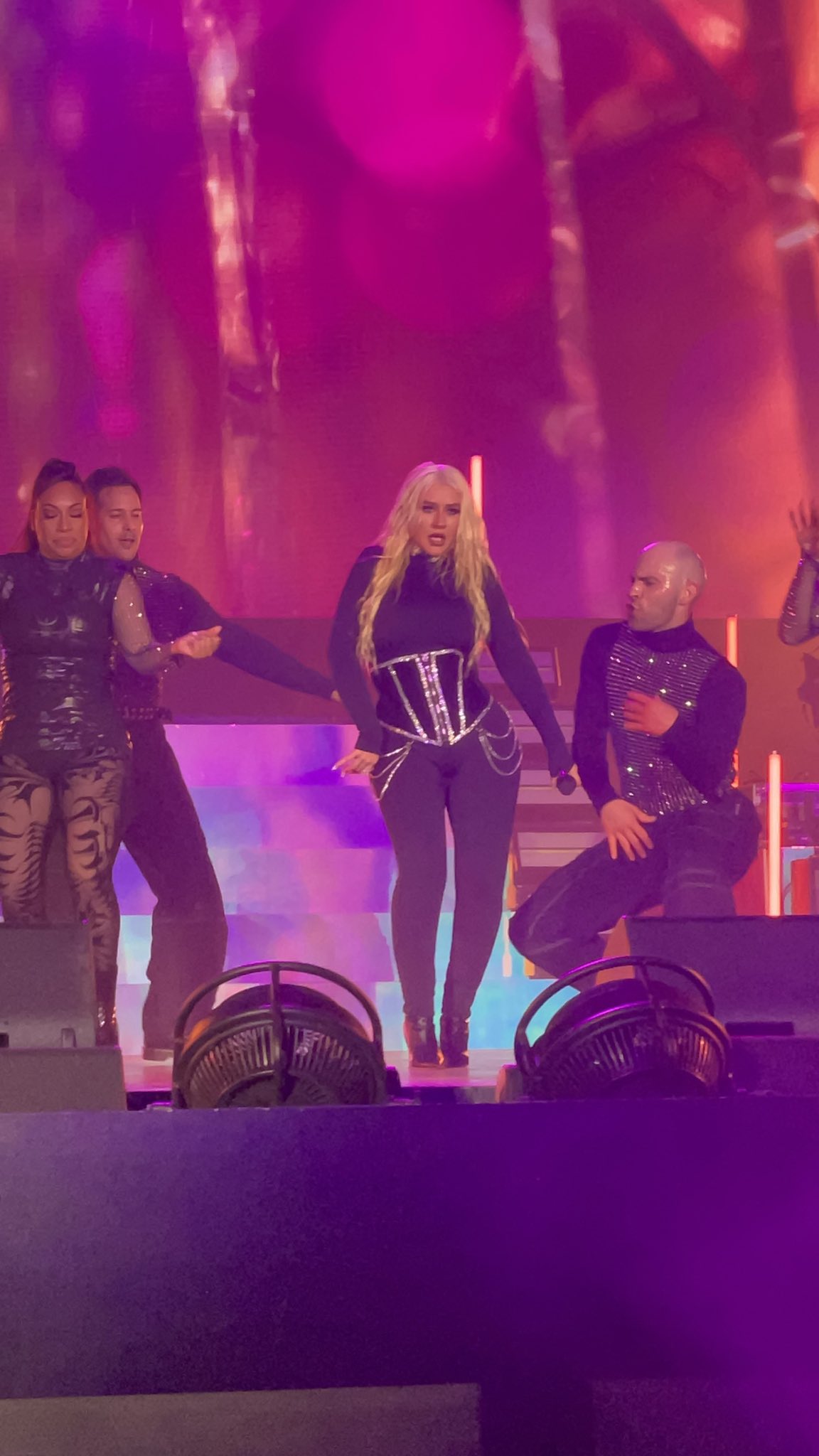 Dubai_staff_party_-_Xtina_Daily_0020_.jpg Dubai_staff_party_-_Xtina_Daily_0020_.jpg
