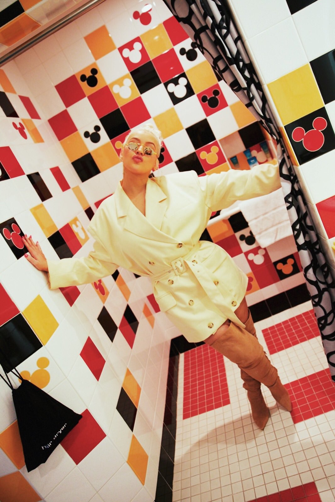 ECs3VO5VAAAJDfB-orig.jpg ECs3VO5VAAAJDfB-orig.jpg