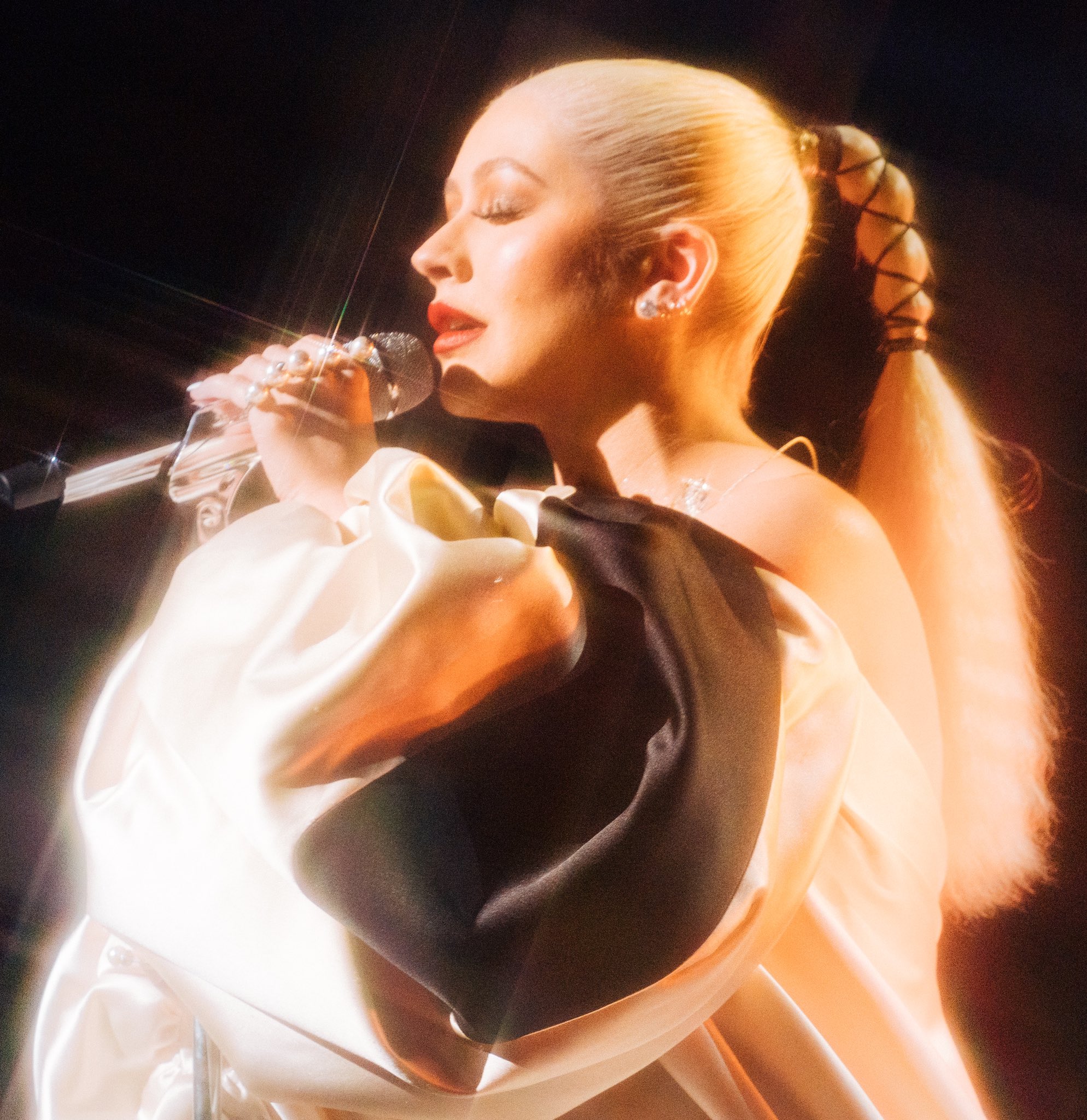 EKP-d02VUAARYOF-orig.jpg EKP-d02VUAARYOF-orig.jpg