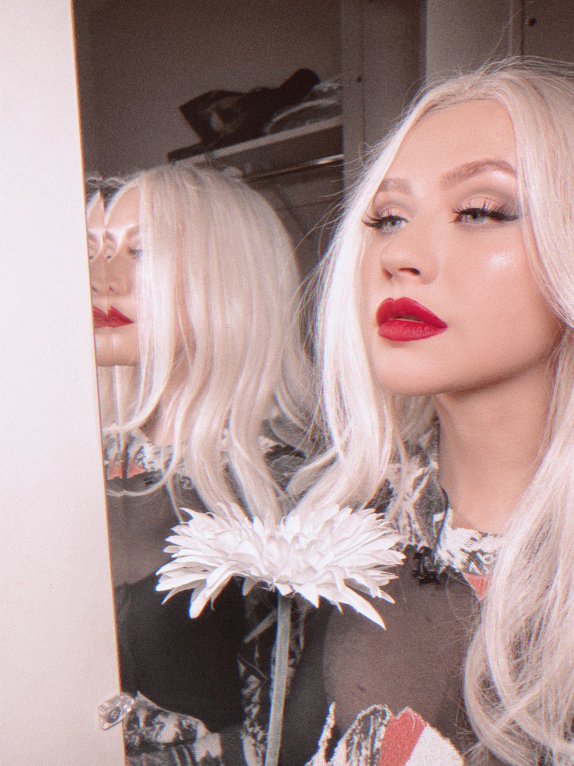 ERFK_snUUAA_OwV-orig_28129.jpg ERFK_snUUAA_OwV-orig_28129.jpg