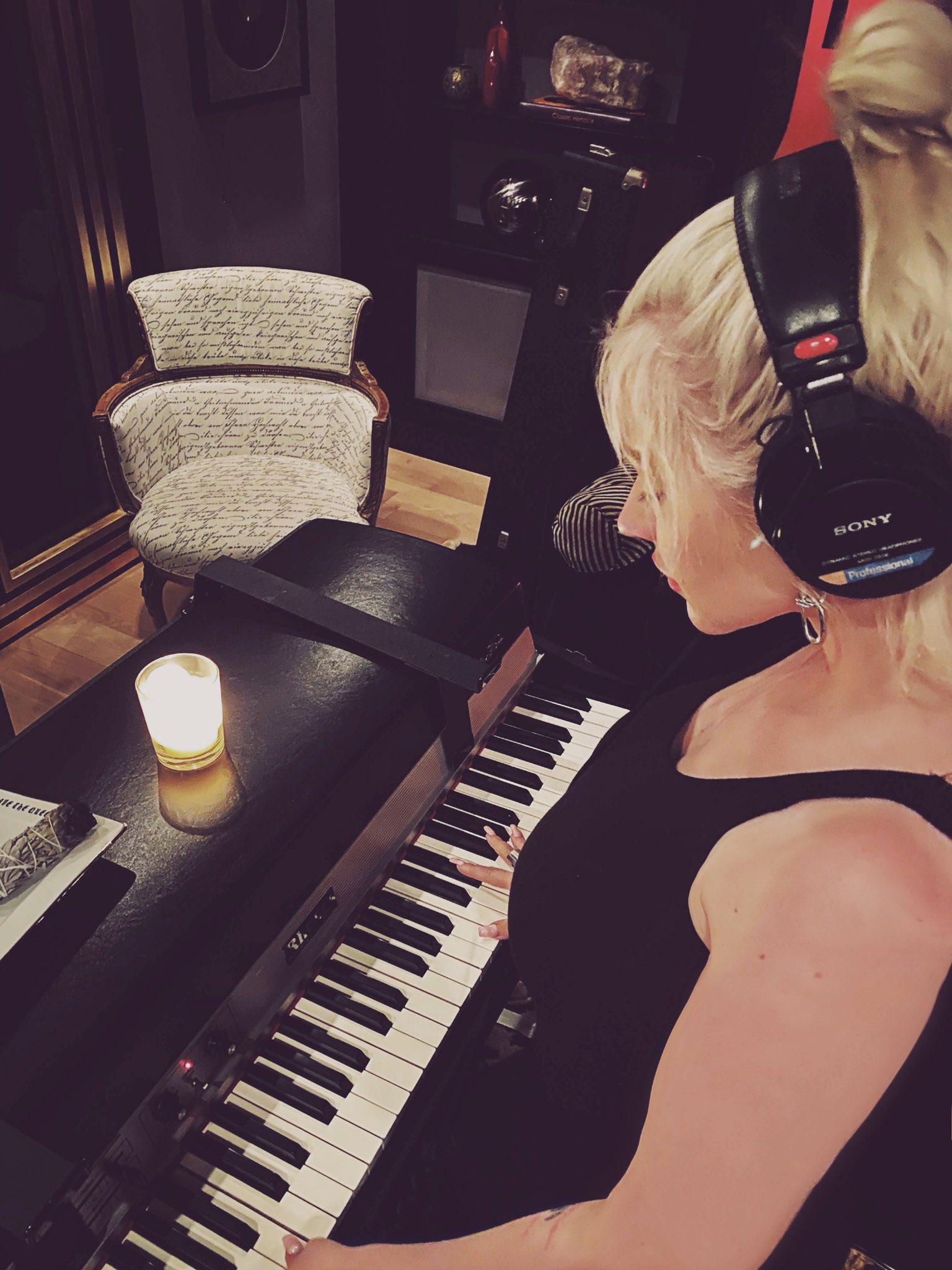 EYkKoIsUMAAnZjs-orig.jpg EYkKoIsUMAAnZjs-orig.jpg