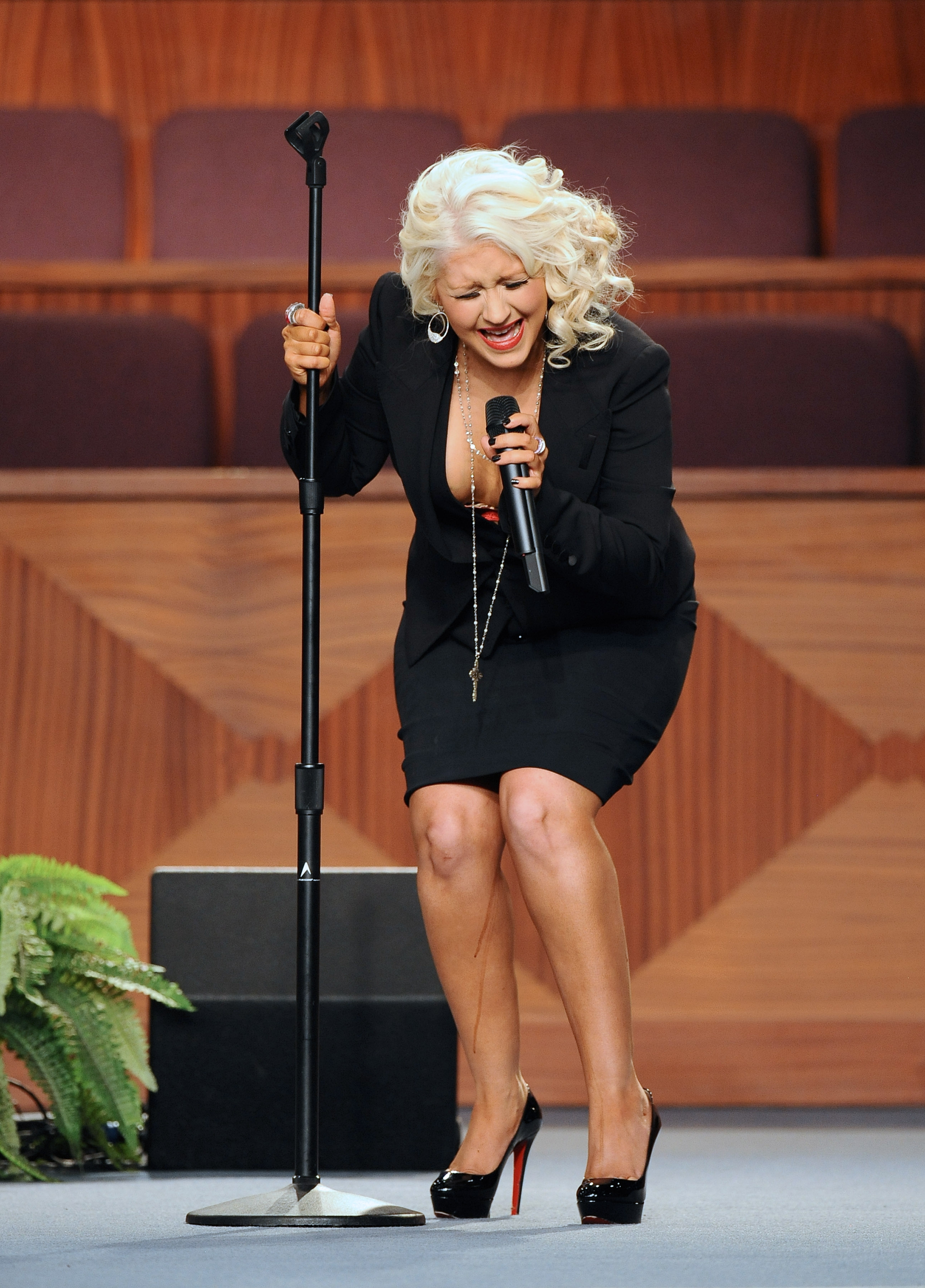 Etta_James_Funeral_-_January_28_-_Christina_Aguilera_Daily_042.jpg