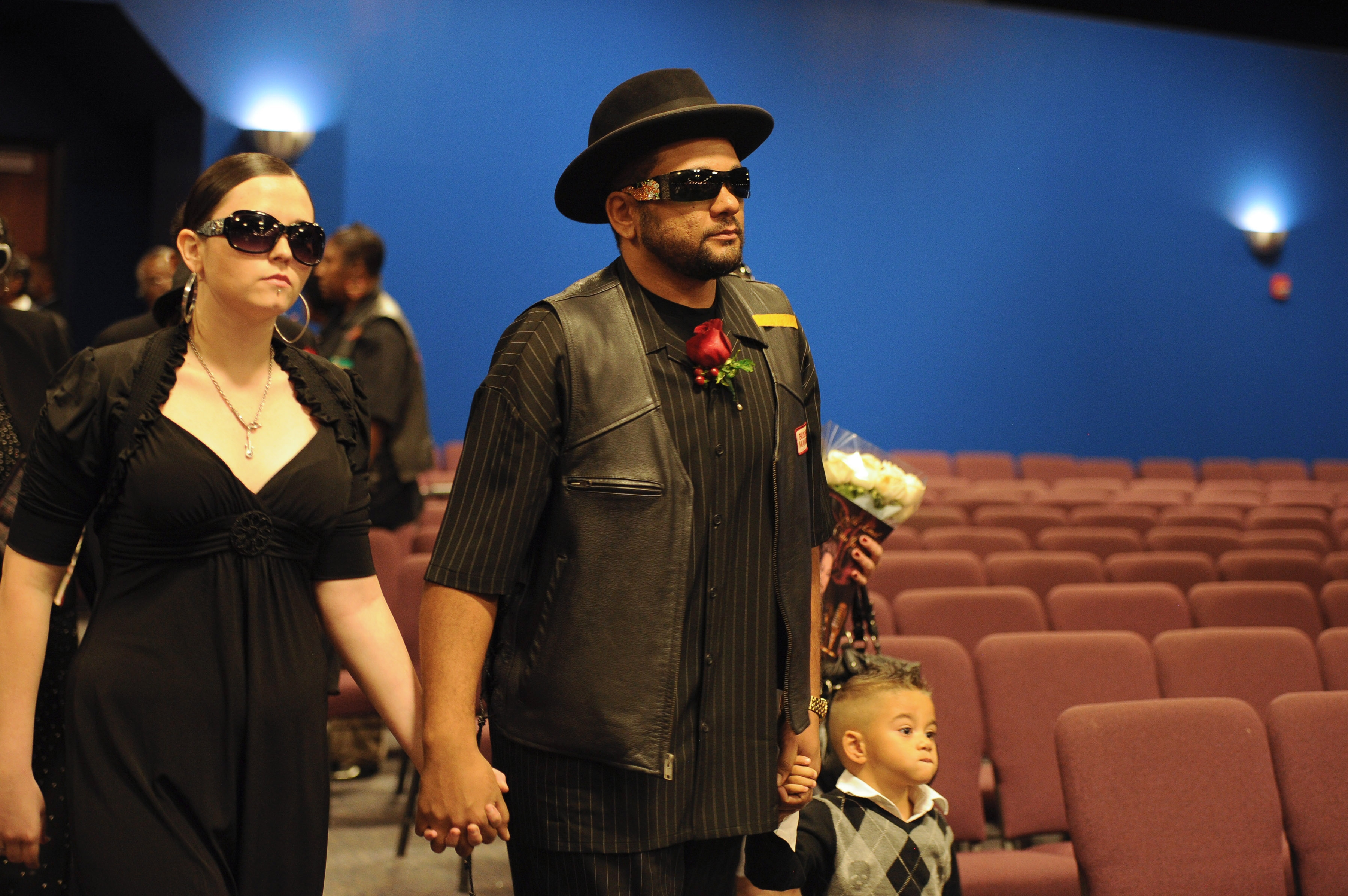 Etta_James_Funeral_-_January_28_-_Christina_Aguilera_Daily_063.jpg Etta_James_Funeral_-_January_28_-_Christina_Aguilera_Daily_063.jpg