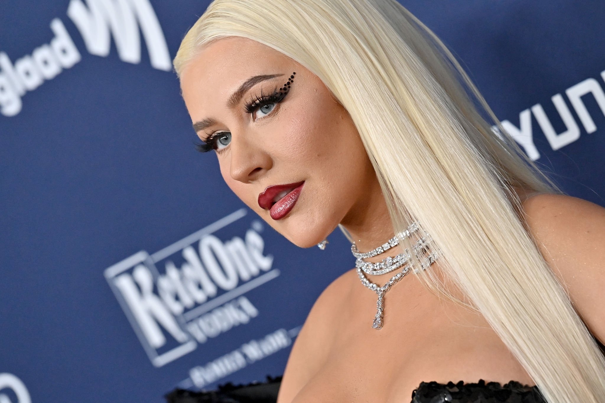 GLAAD_Media_Awards_2023_-_Red_Carpet_-__Christina_Aguilera_Daily_122~0.jpg