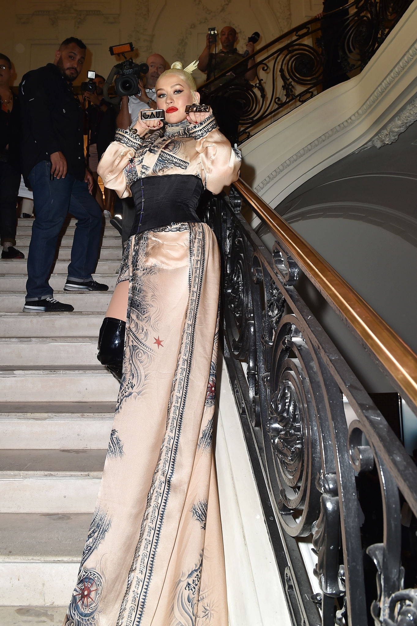 GlewSUVa_b.jpeg GlewSUVa_b.jpeg