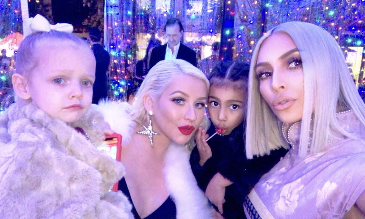 Kim_Kardashian_Christmas_Party_-_December_24-01.jpg Kim_Kardashian_Christmas_Party_-_December_24-01.jpg