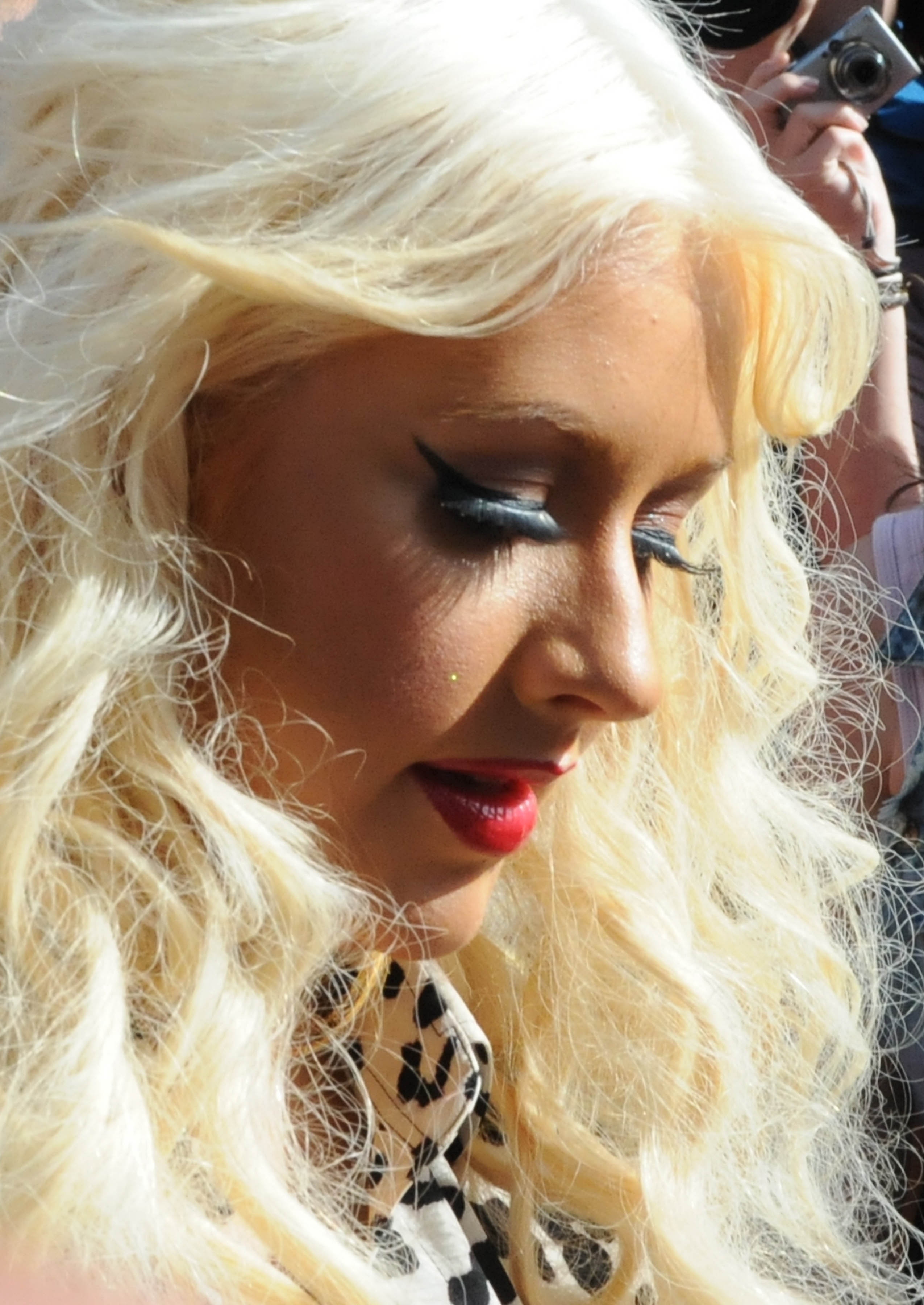NBC_s__The_Voice__Star_Christina_Aguilera_s_Takes_Over_At_The_Grove_With__Extra__Host_Mario_Lopez_-_June_3_-_Christina_Aguilera_Daily_0008.jpg NBC_s__The_Voice__Star_Christina_Aguilera_s_Takes_Over_At_The_Grove_With__Extra__Host_Mario_Lopez_-_June_3_-_Christina_Aguilera_Daily_0008.jpg