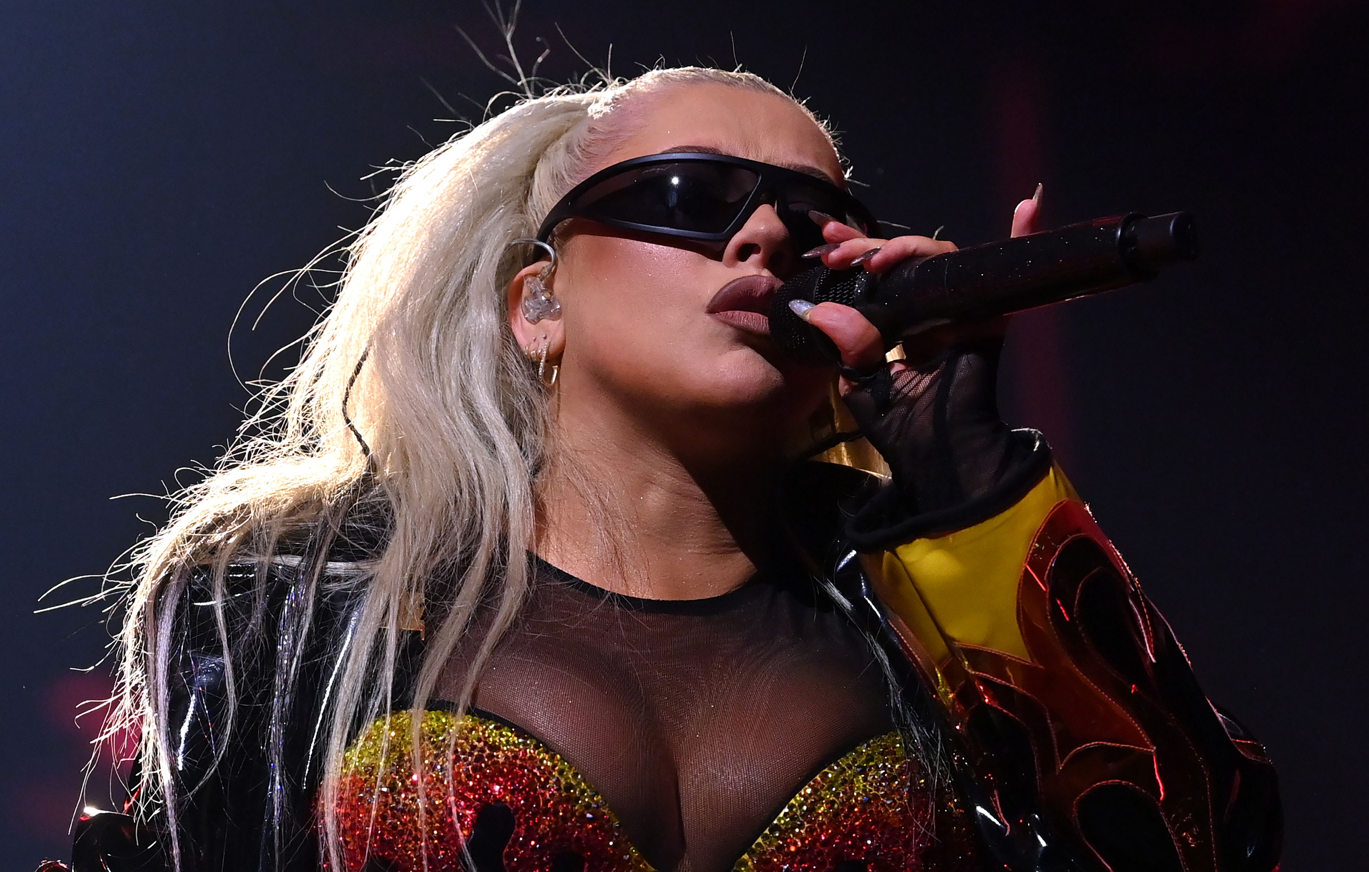 O2_Arena_in_London_-_August_5_-_00020_XtinaDaily.jpg O2_Arena_in_London_-_August_5_-_00020_XtinaDaily.jpg