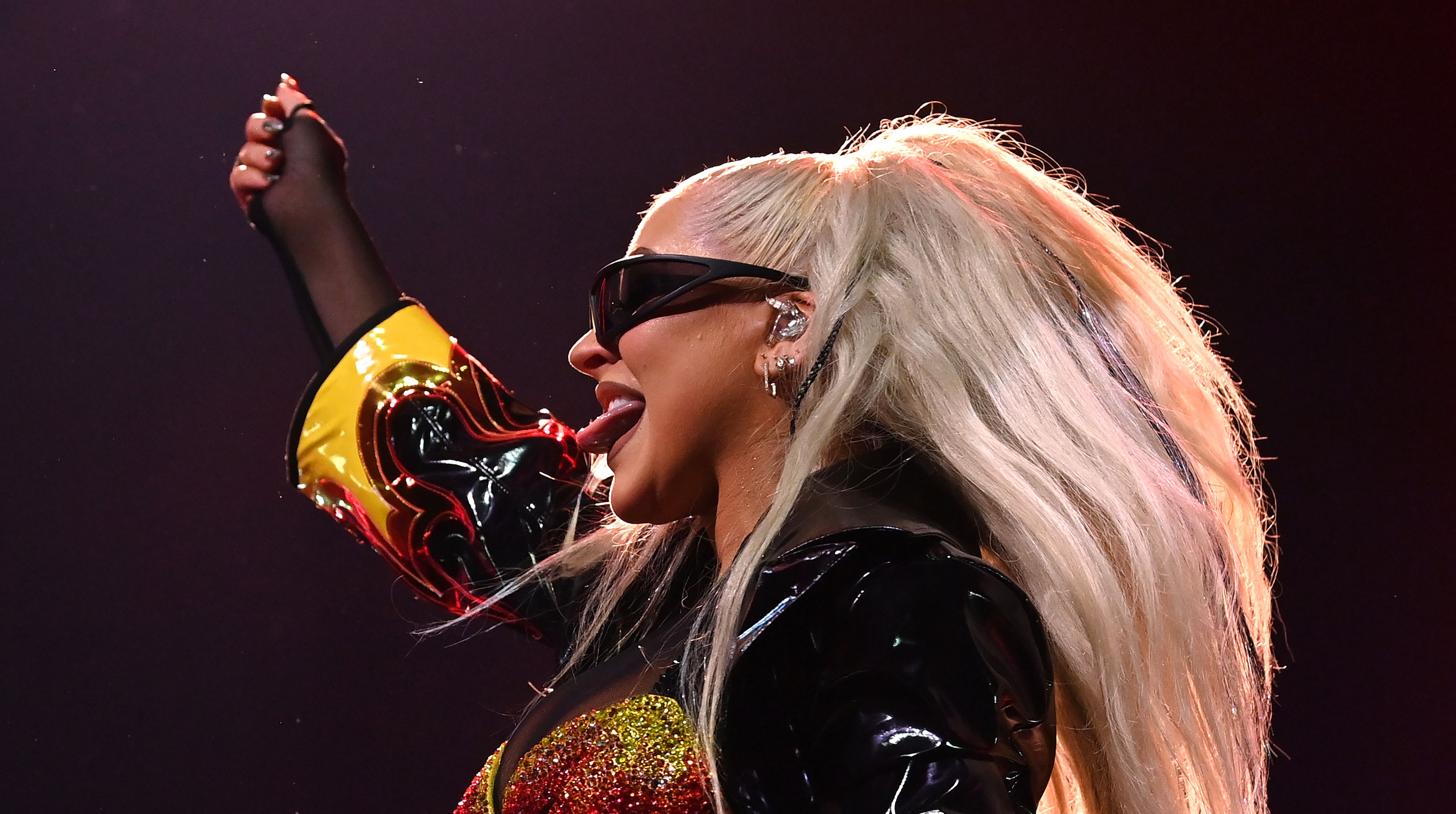 O2_Arena_in_London_-_August_5_-_00079_XtinaDaily.jpg O2_Arena_in_London_-_August_5_-_00079_XtinaDaily.jpg