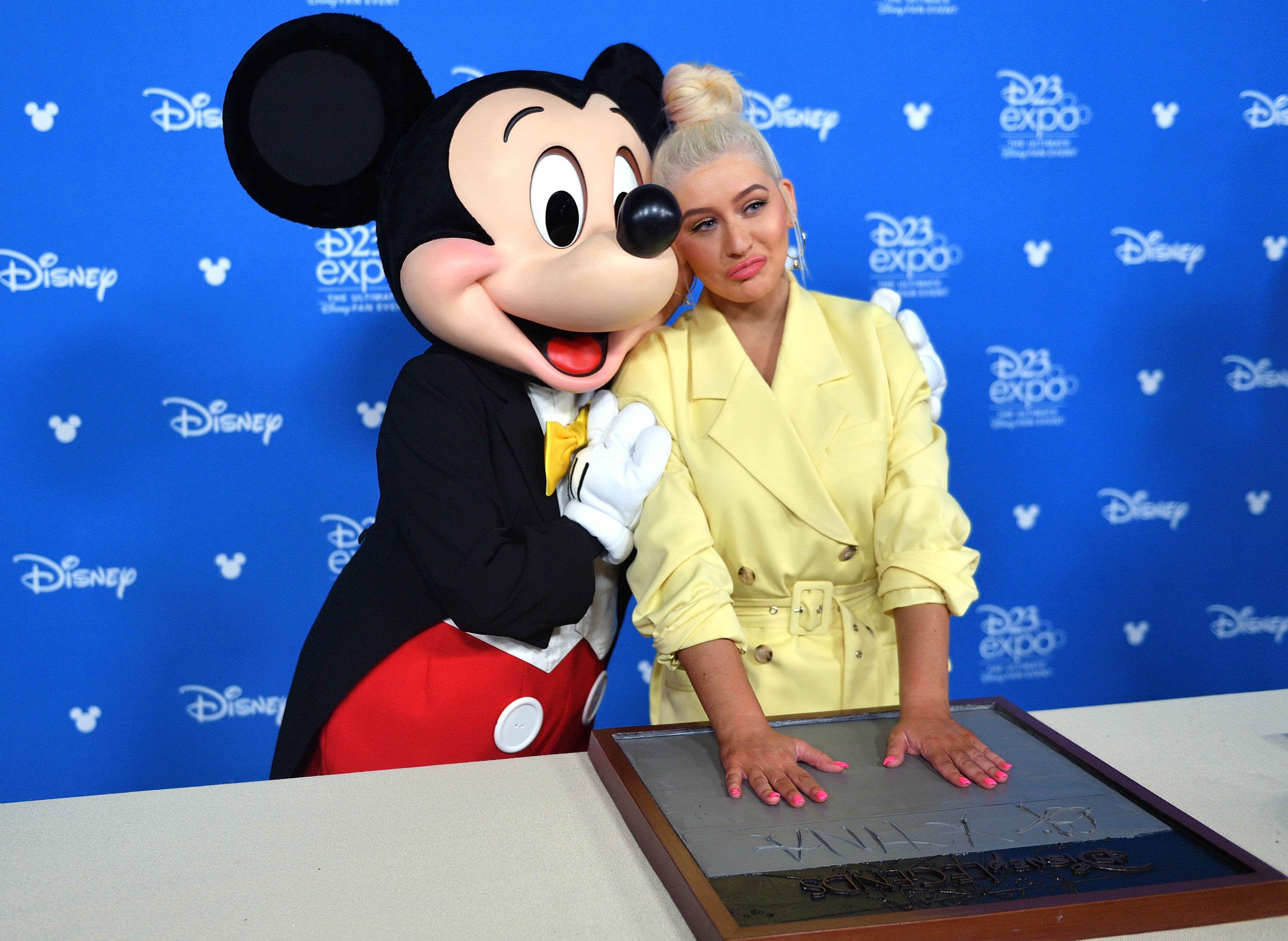 OCR-L-D23-LEGENDS-35-JAG.jpg OCR-L-D23-LEGENDS-35-JAG.jpg