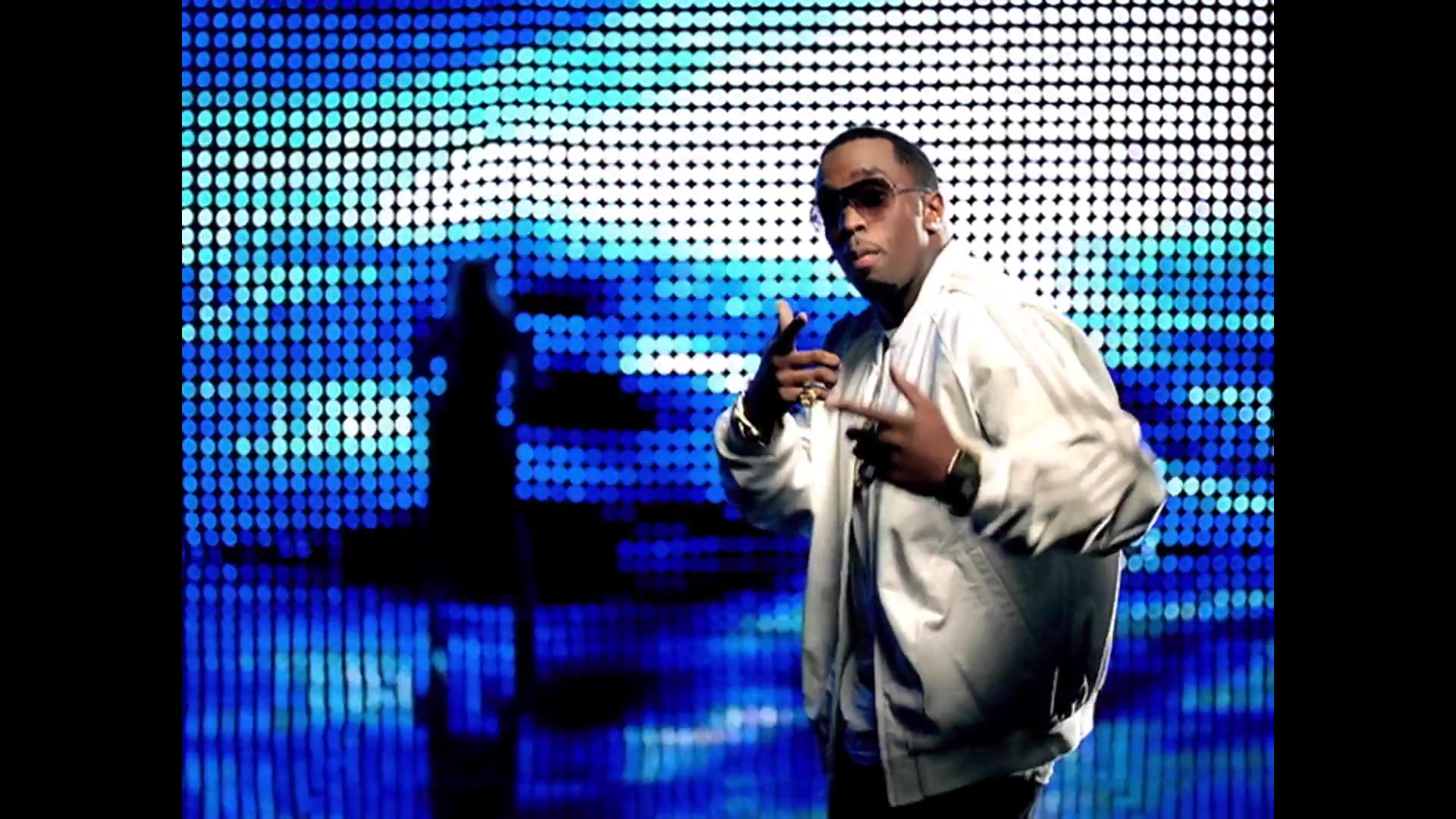 P__Diddy_feat__Christina_Aguilera_-_Tell_Me_5BVEVO_HD_1080p5D_095.jpg