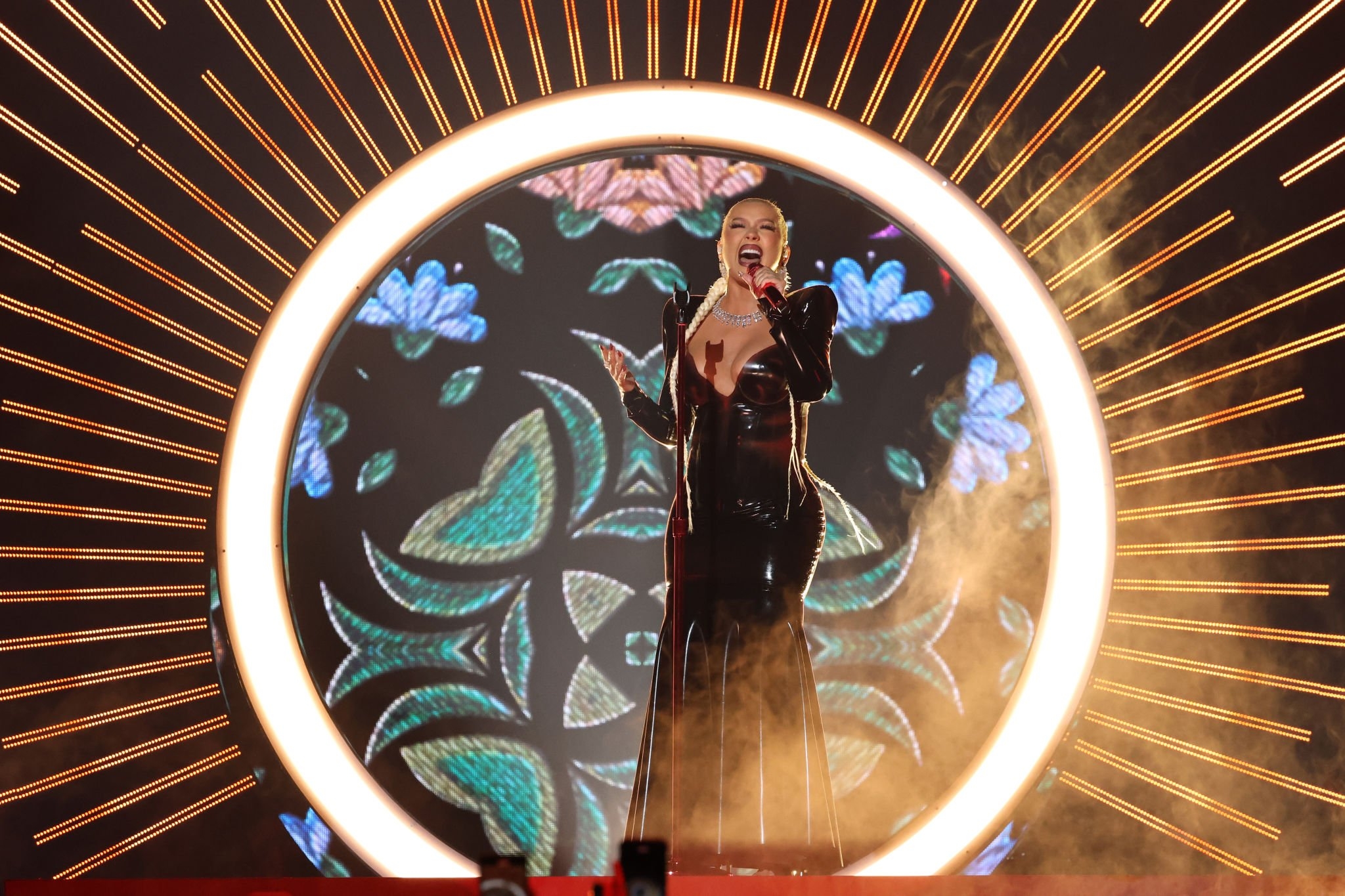 Premios_Billboard_de_la_Musica_Latina_2022_-_Performance_La_Reina_-_XtinaDaily_0130.jpg Premios_Billboard_de_la_Musica_Latina_2022_-_Performance_La_Reina_-_XtinaDaily_0130.jpg