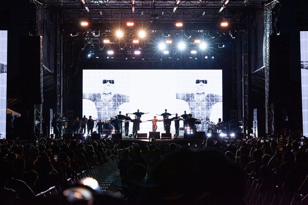 Pride_Island_xtinadaily_0053~0.jpg Pride_Island_xtinadaily_0053~0.jpg