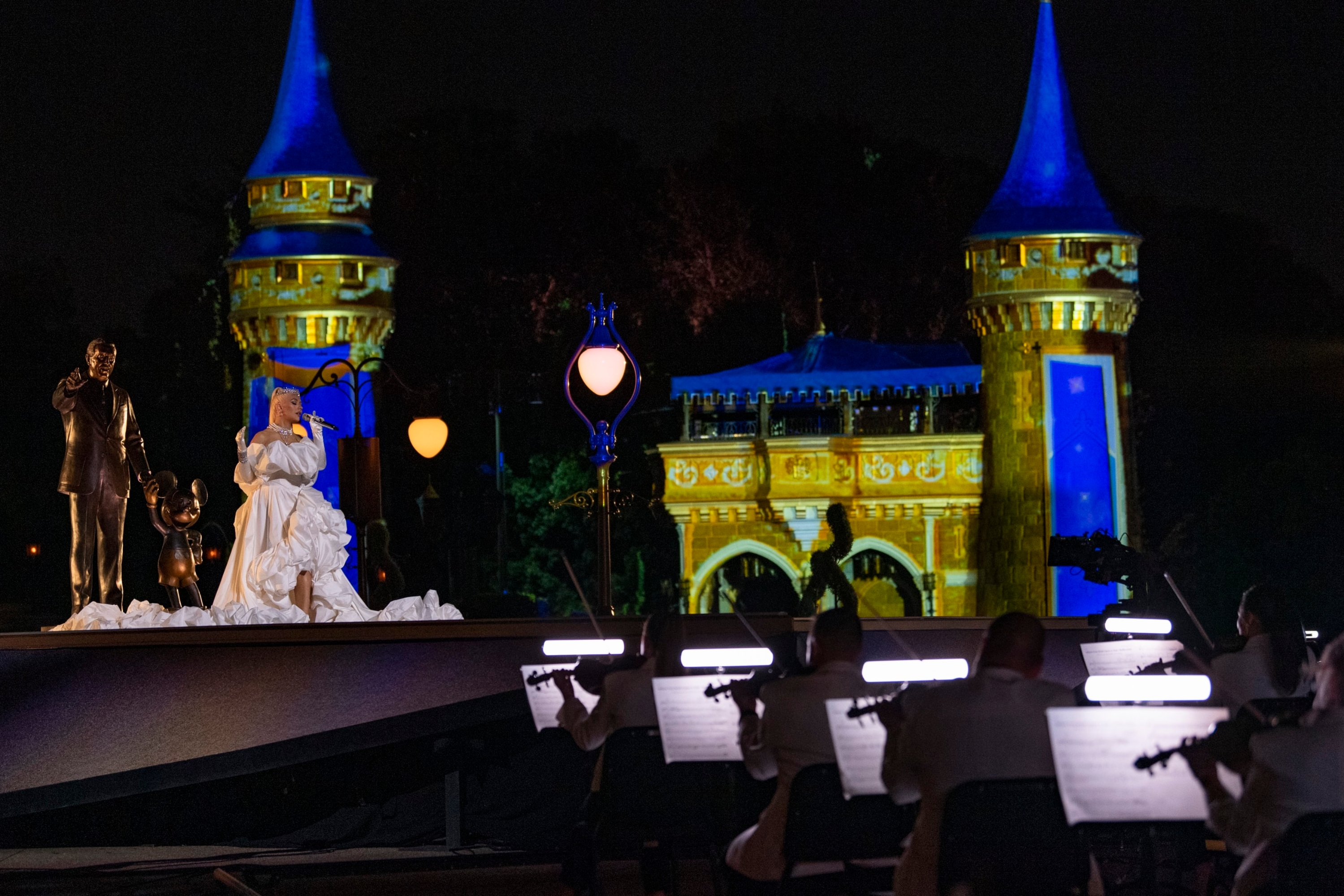 The_Most_Magical_Story_On_Earth_-_50_Years_of_Walt_Disney_World_001.jpg The_Most_Magical_Story_On_Earth_-_50_Years_of_Walt_Disney_World_001.jpg