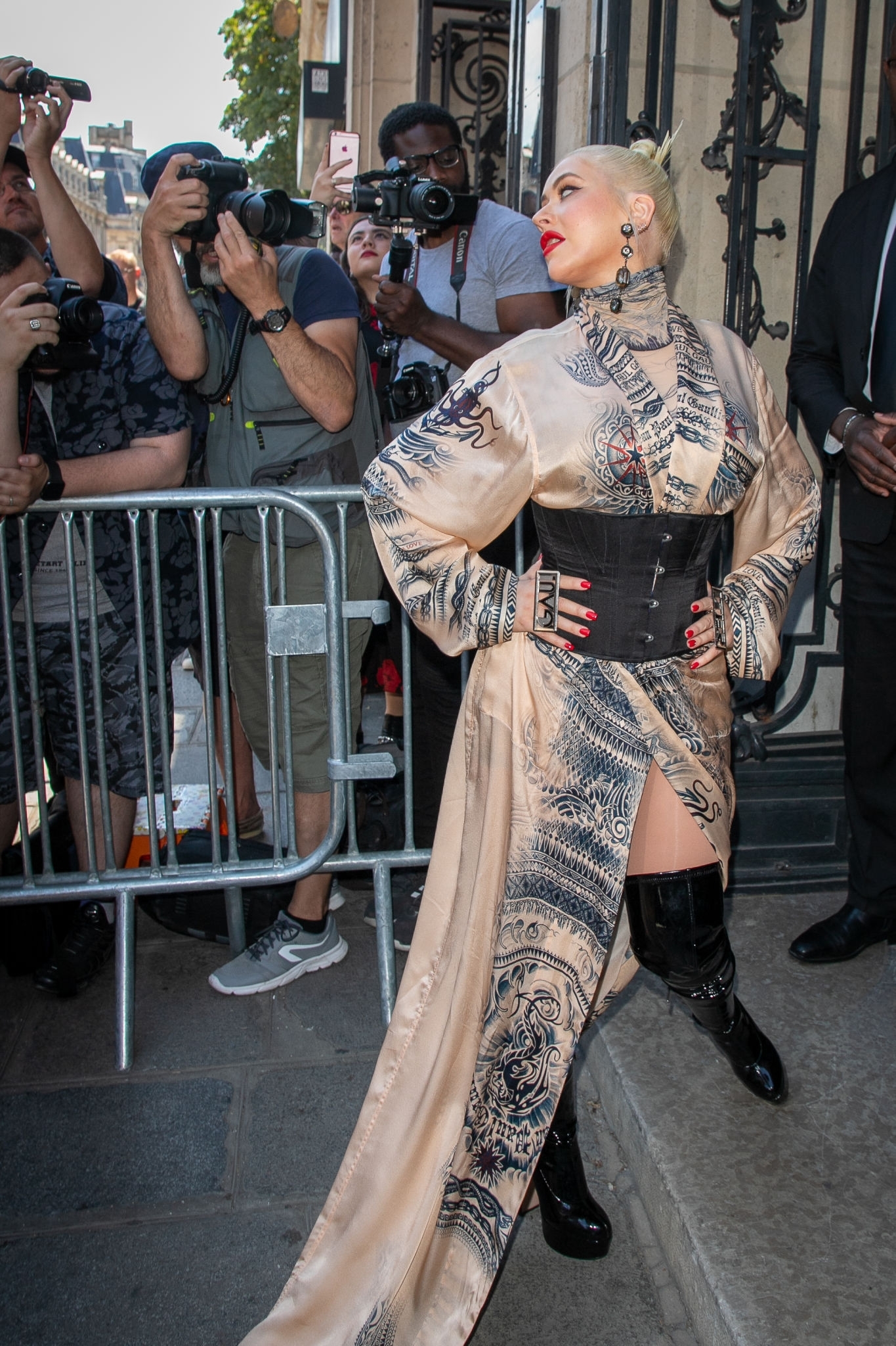 VK02e4Bf_b.jpeg VK02e4Bf_b.jpeg