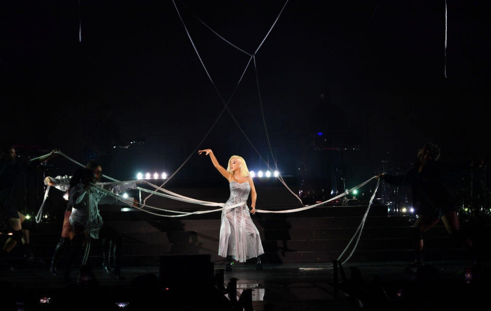 Vegas_residency_at_Voltaire_-_Xtina_Daily_-_XtinaHQ_27_.jpg Vegas_residency_at_Voltaire_-_Xtina_Daily_-_XtinaHQ_27_.jpg