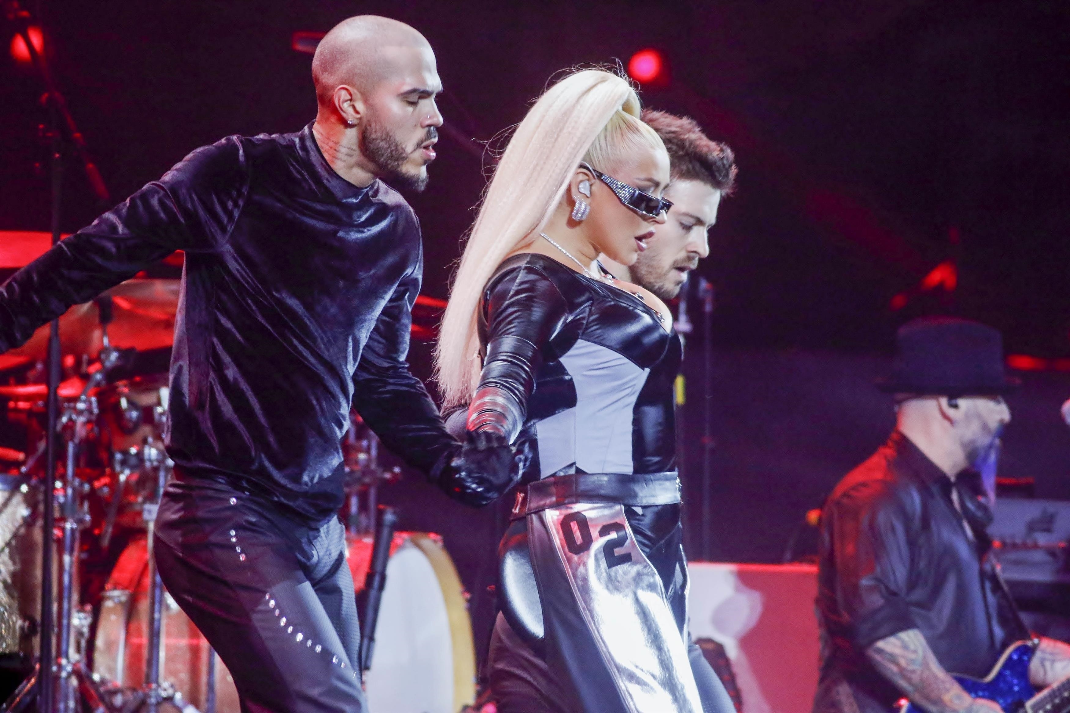 Vina_Del_Mar_Festival_in_Chile_-_February_23_-_0001_XtinaDaily.jpg Vina_Del_Mar_Festival_in_Chile_-_February_23_-_0001_XtinaDaily.jpg