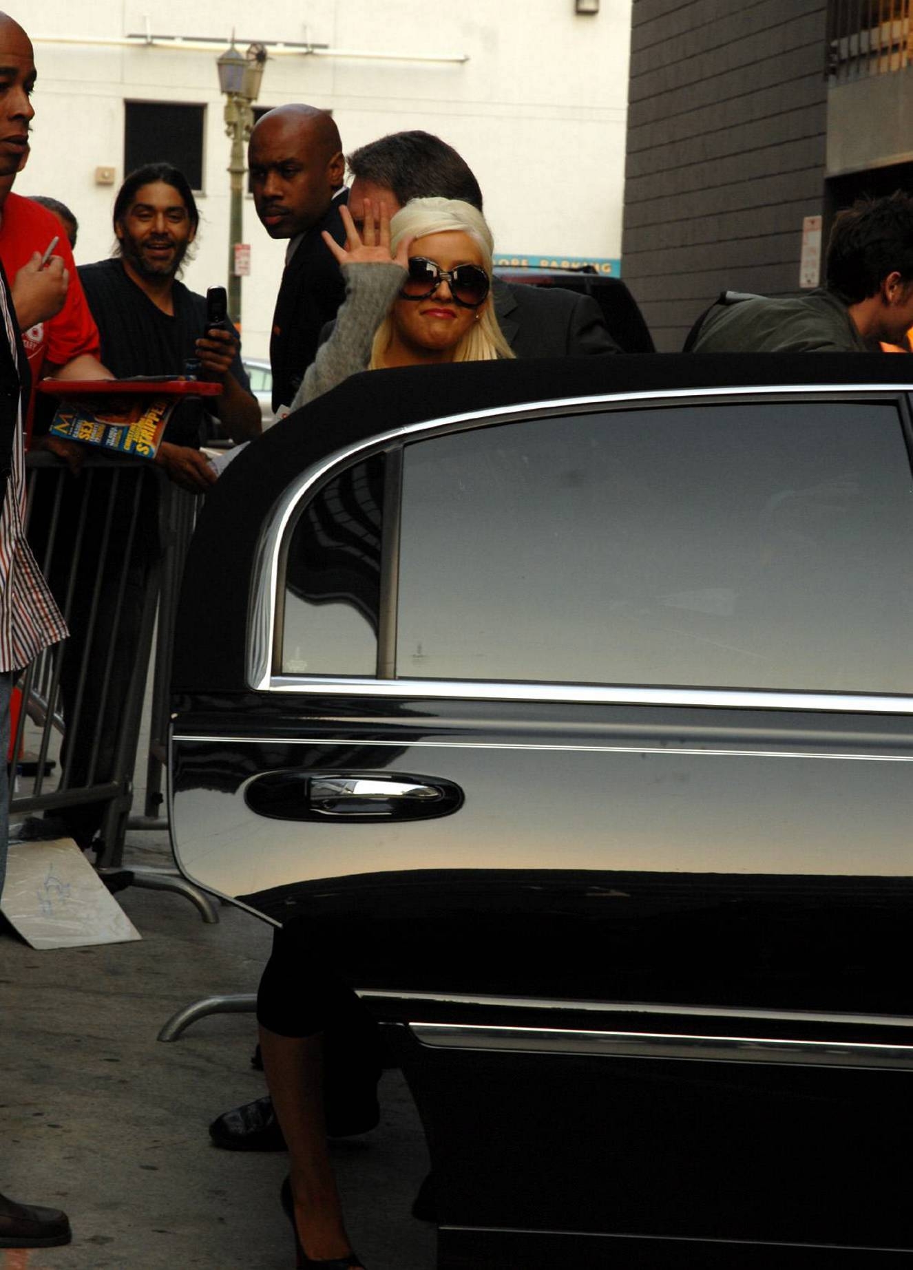 Visiting_Larry_King_Live_With_Jordan_-_June_25_-__Christina_Aguilera_Daily_15.jpg Visiting_Larry_King_Live_With_Jordan_-_June_25_-__Christina_Aguilera_Daily_15.jpg