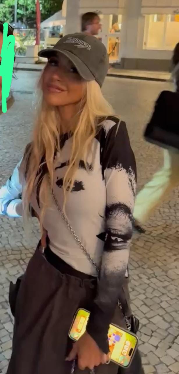 WowChristina-1887199878884802787-03.jpg WowChristina-1887199878884802787-03.jpg