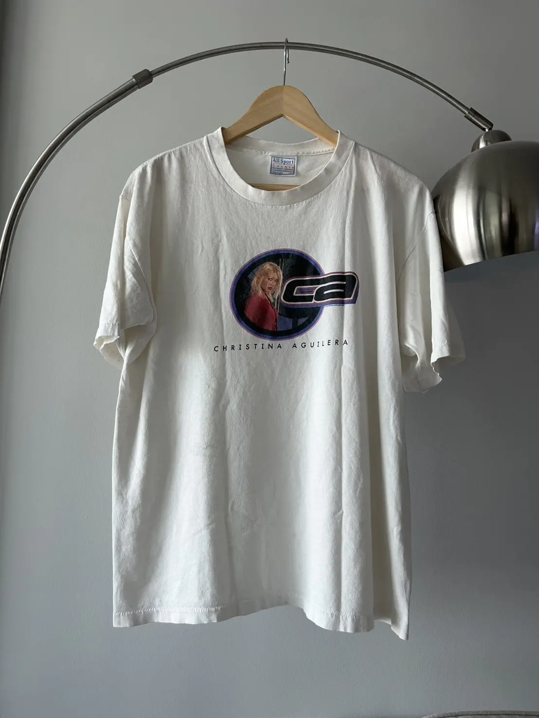 XtinaHQ_1913695922.png XtinaHQ_1913695922.png