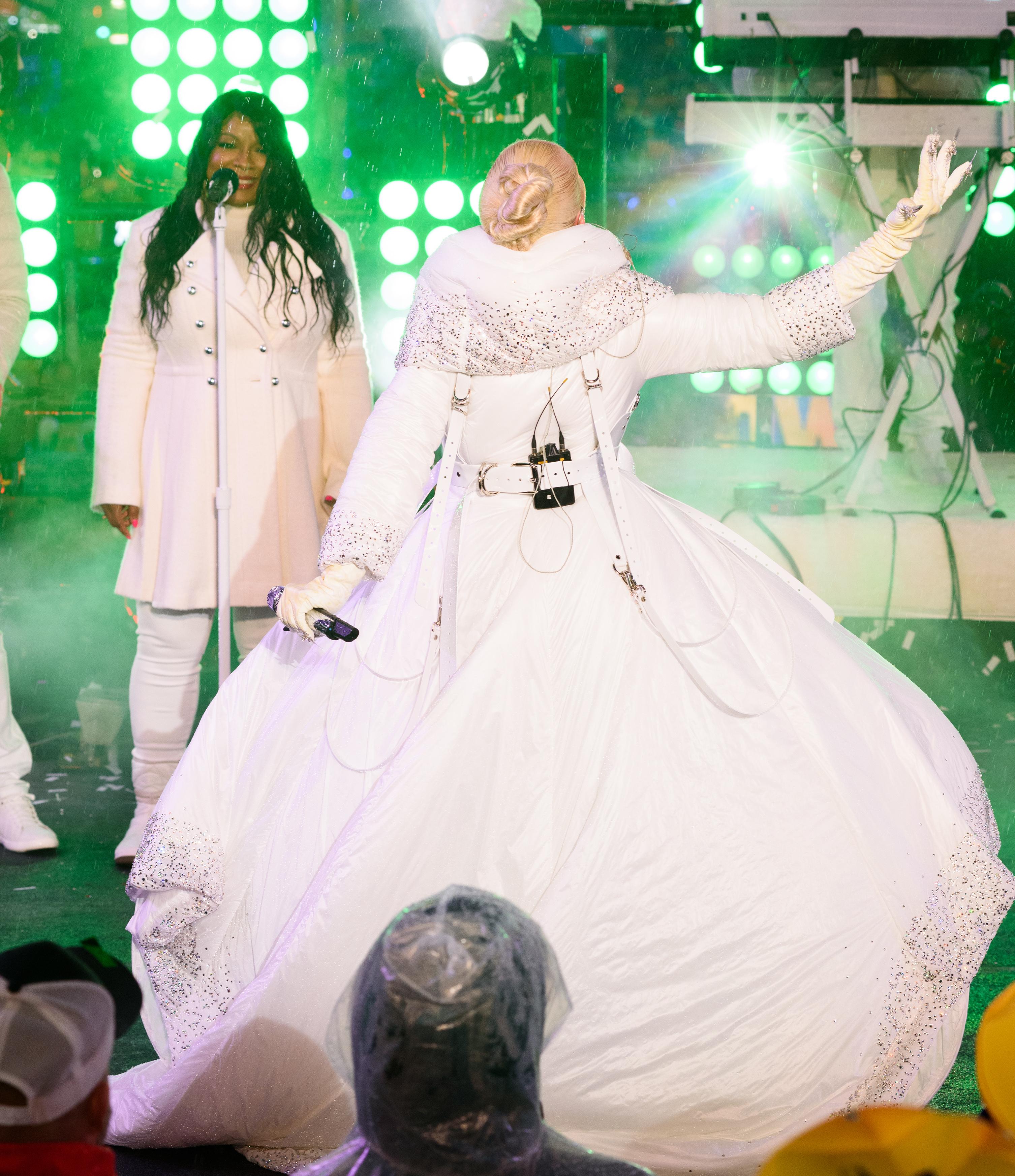 Xtina_2018-_0021_.jpg Xtina_2018-_0021_.jpg