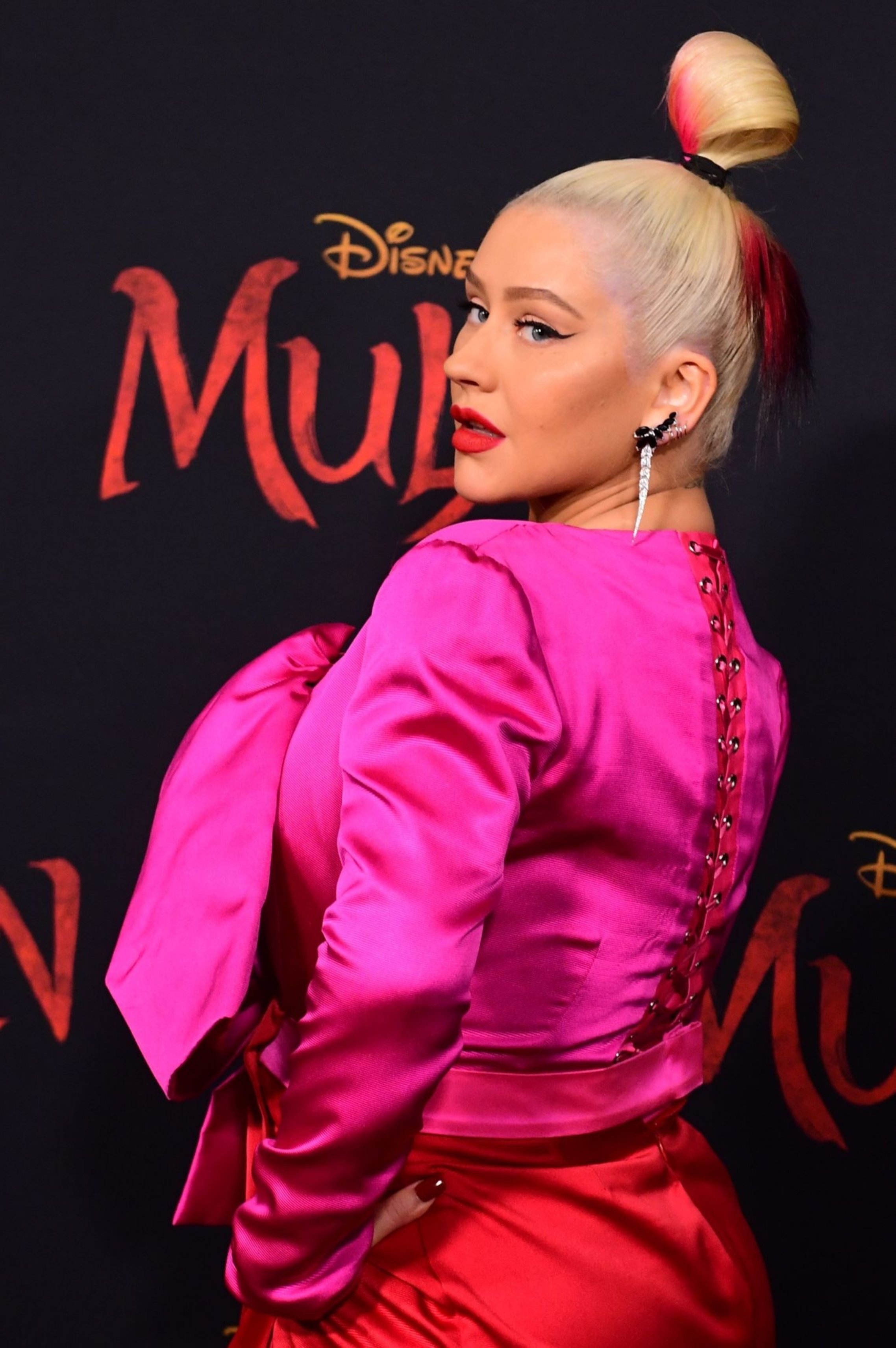 Xtina_Mulan_xtinadaily_005.jpg Xtina_Mulan_xtinadaily_005.jpg