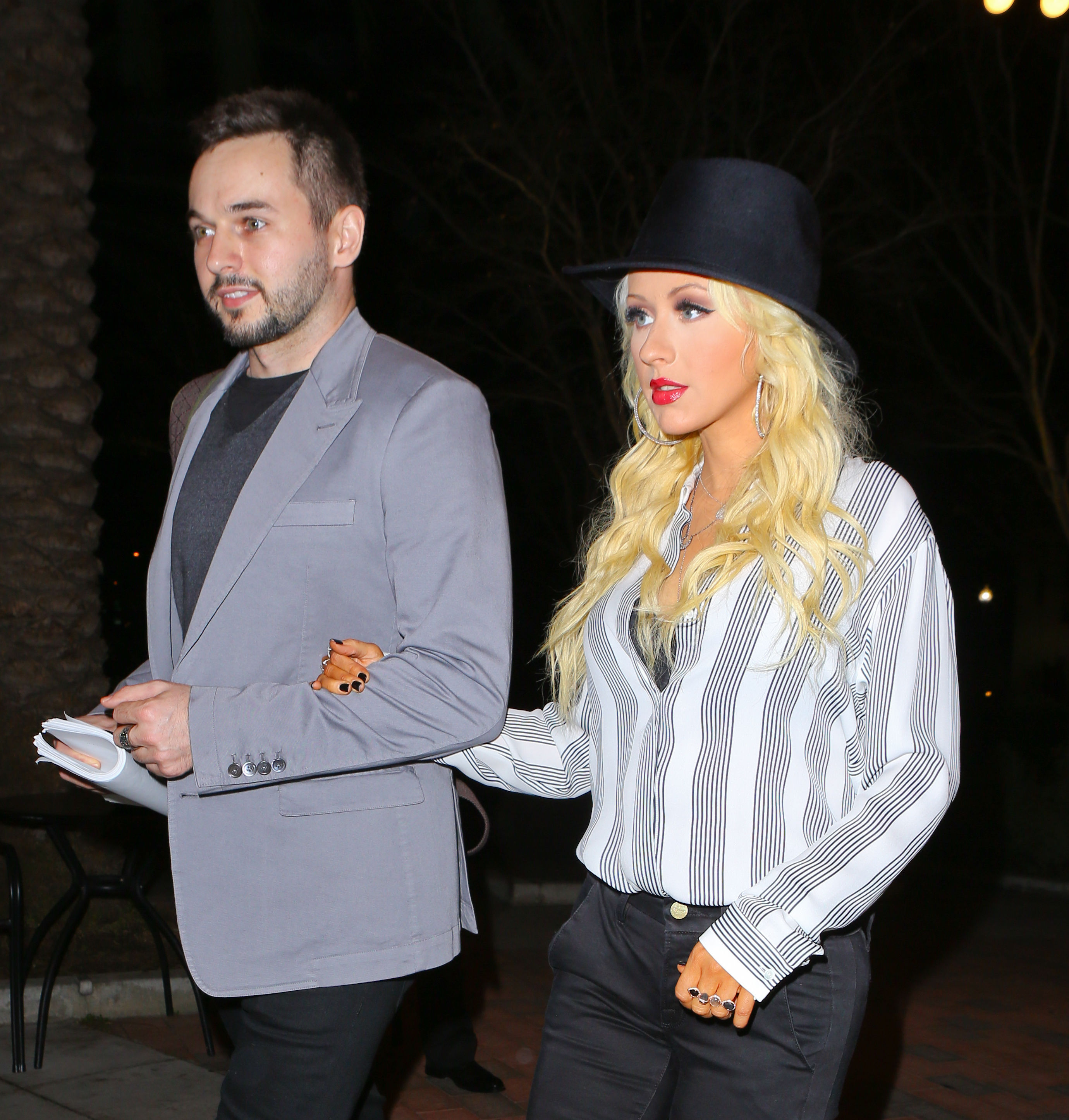 _Christina_Aguilera_HQCandids_28229_.jpg