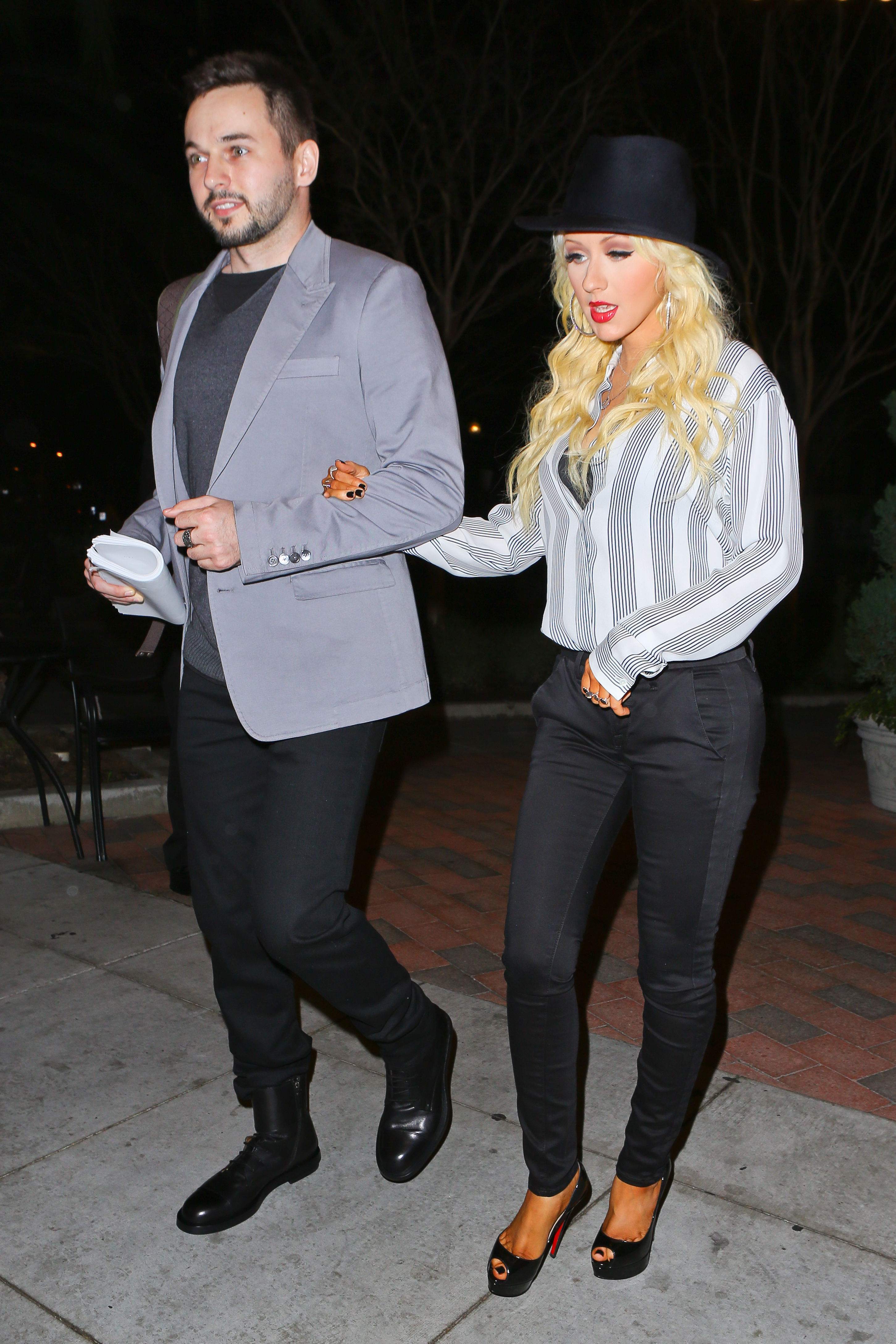 _Christina_Aguilera_HQCandids_28929_.jpg _Christina_Aguilera_HQCandids_28929_.jpg