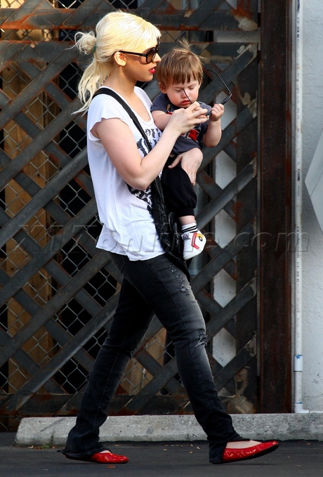 aguilera051409_20.jpg aguilera051409_20.jpg