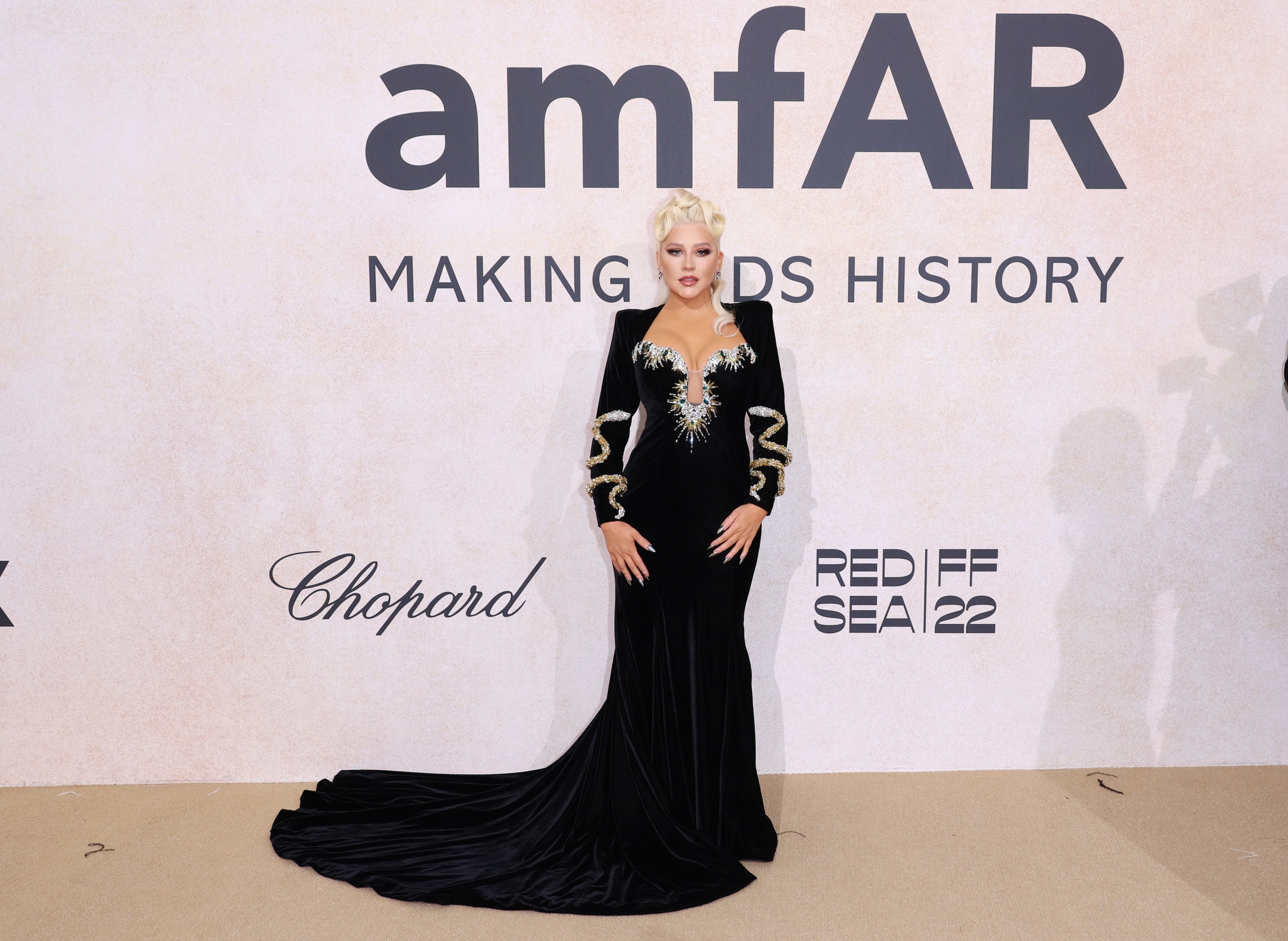 amfAR_Gala_Cannes_2022_-_Christina_Aguilera_-_Xtina_Daily_00026.jpg
