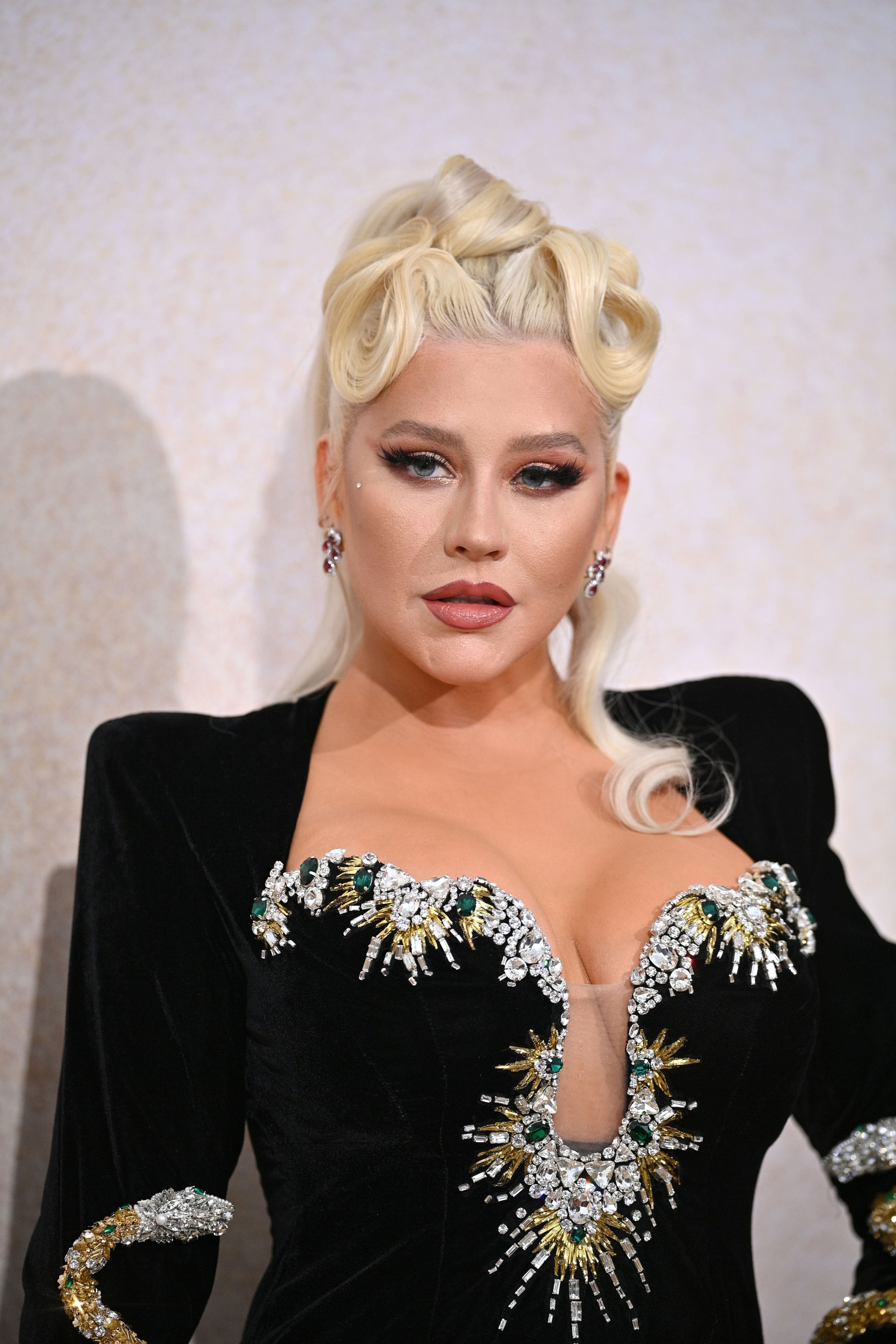 amfAR_Gala_Cannes_2022_-_Christina_Aguilera_-_Xtina_Daily_00111.jpg