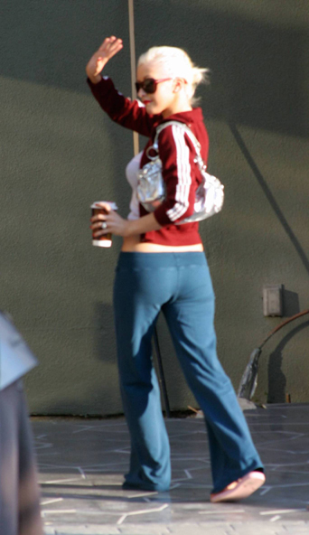 arrivingatstudio_june_1120400213.jpg arrivingatstudio_june_1120400213.jpg