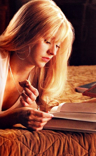 burlesque-867564l.jpg burlesque-867564l.jpg