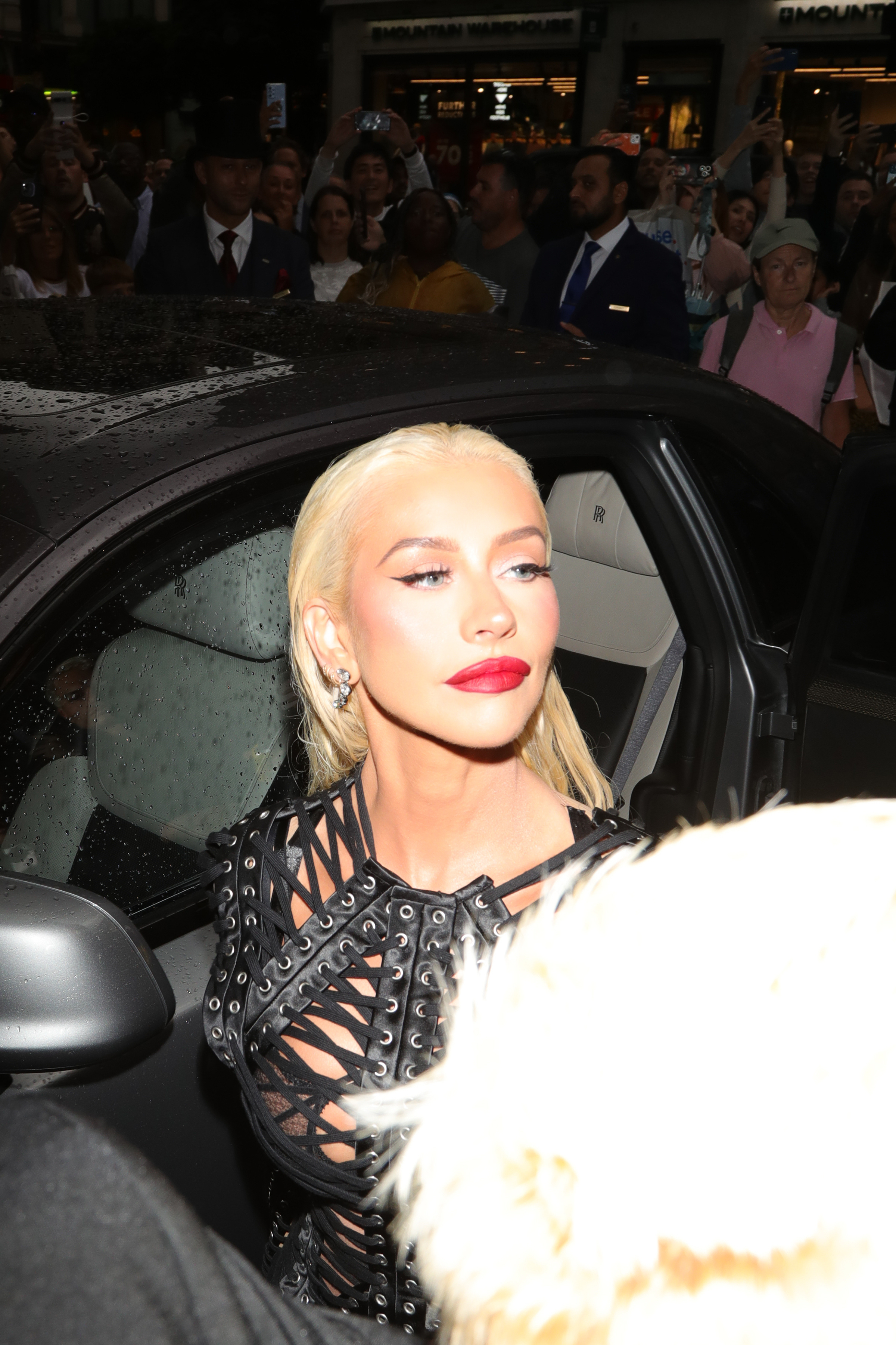 burlesque_the_musical_christina_aguilera_uk_616263640.jpg burlesque_the_musical_christina_aguilera_uk_616263640.jpg