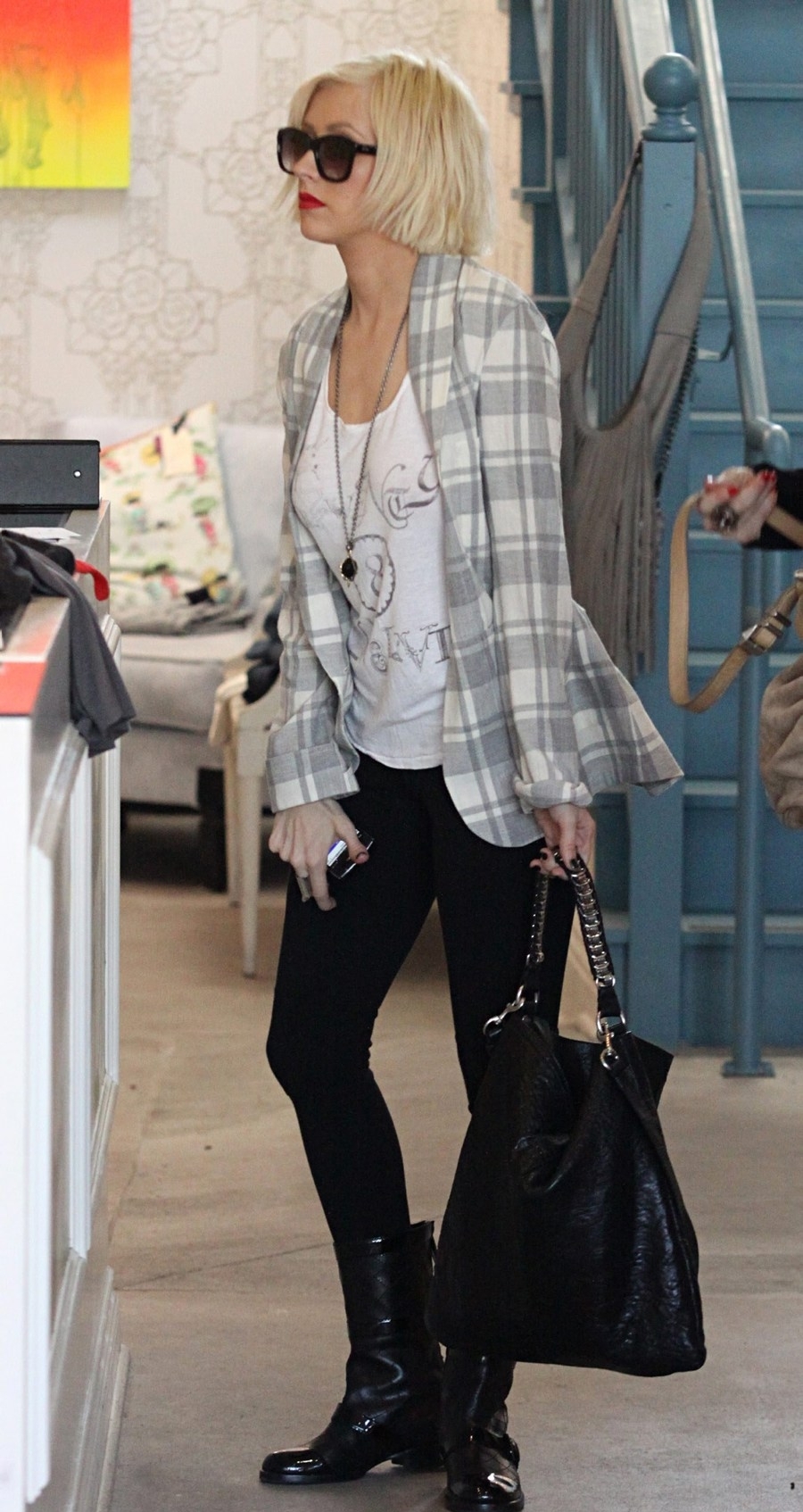 buzz_091203OSM_ChristinaAguilera_27.jpg buzz_091203OSM_ChristinaAguilera_27.jpg