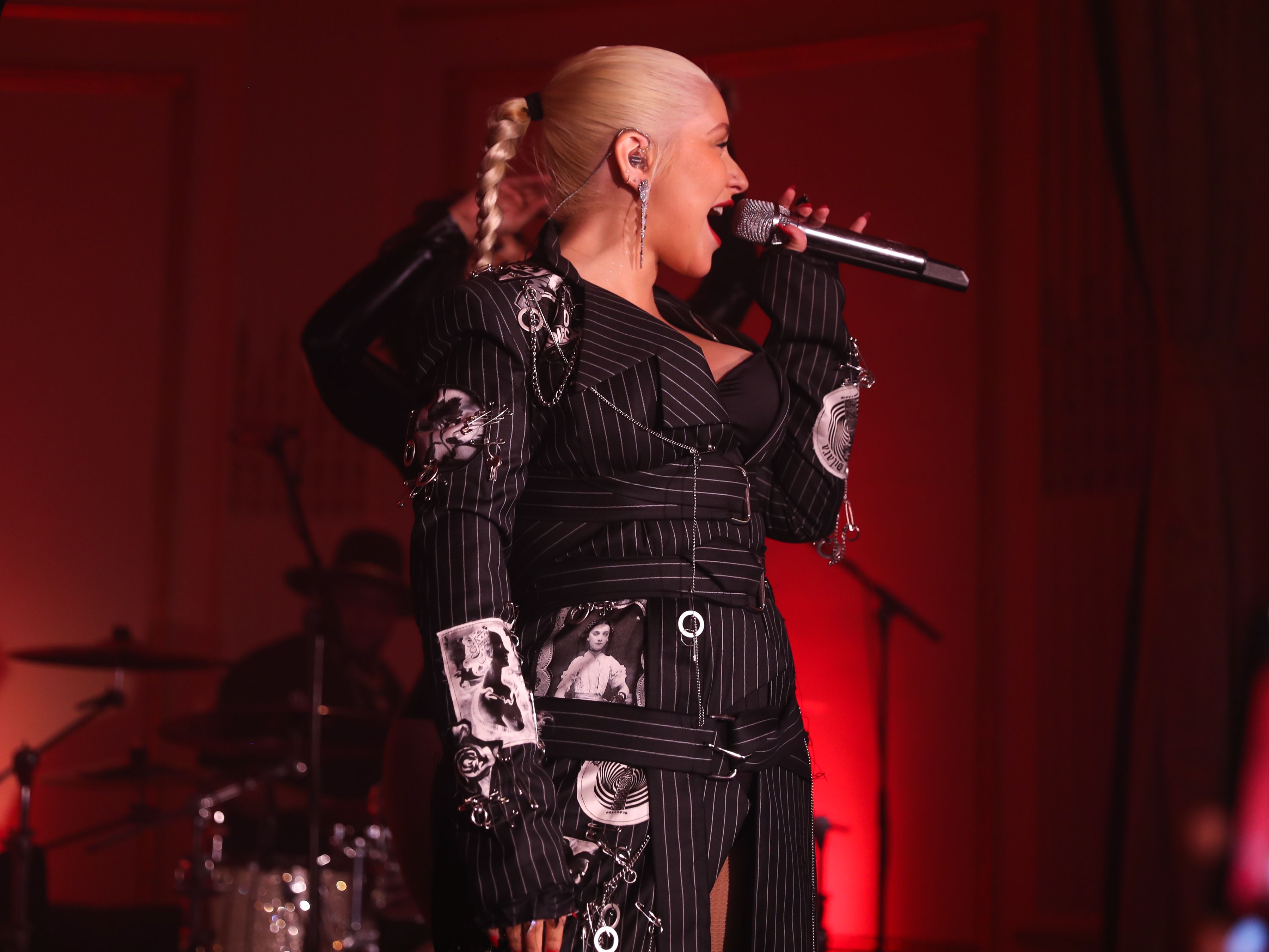 christina-aguilera_07092018e1_03.jpg