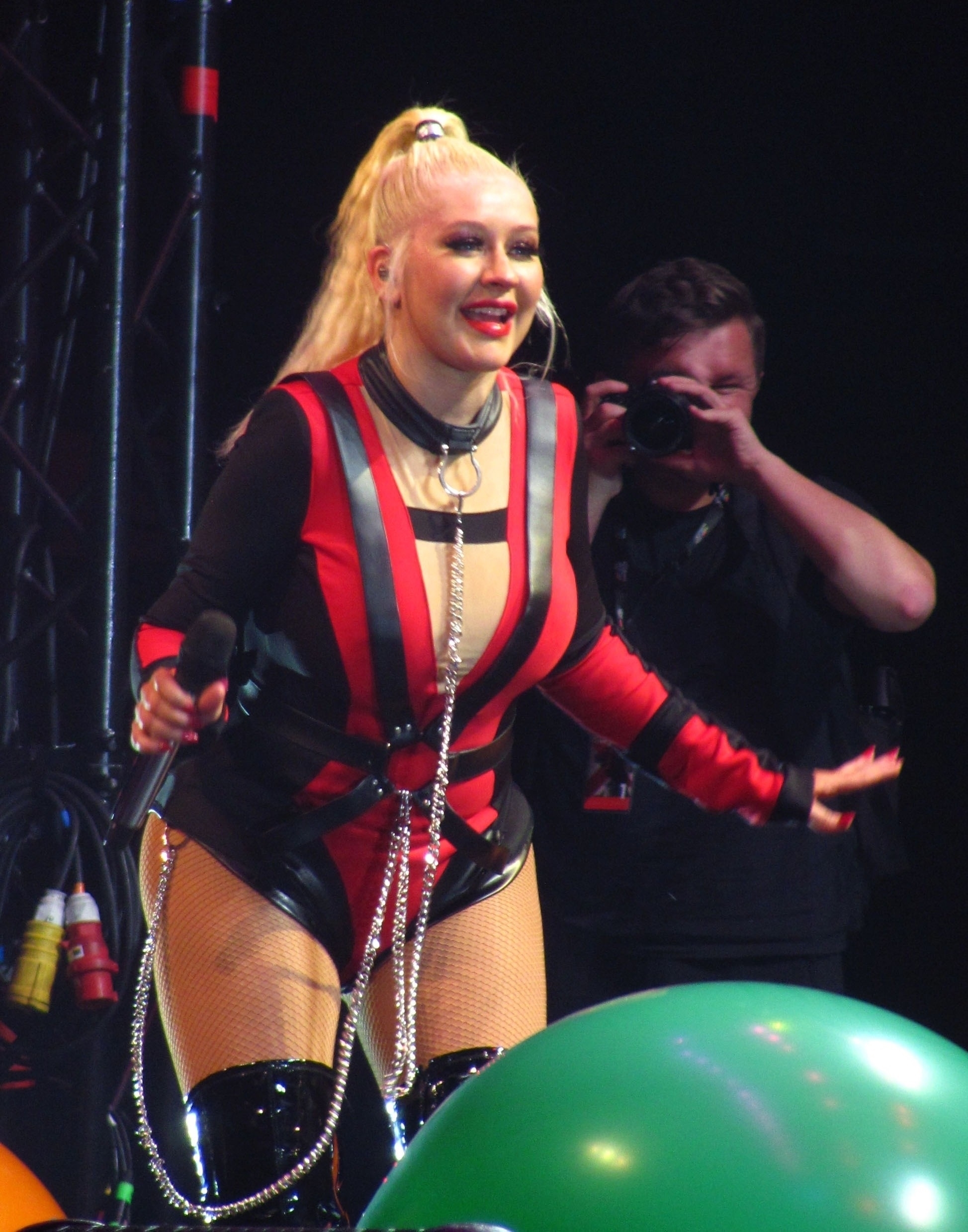 christina-aguilera_09112019e_53.jpg