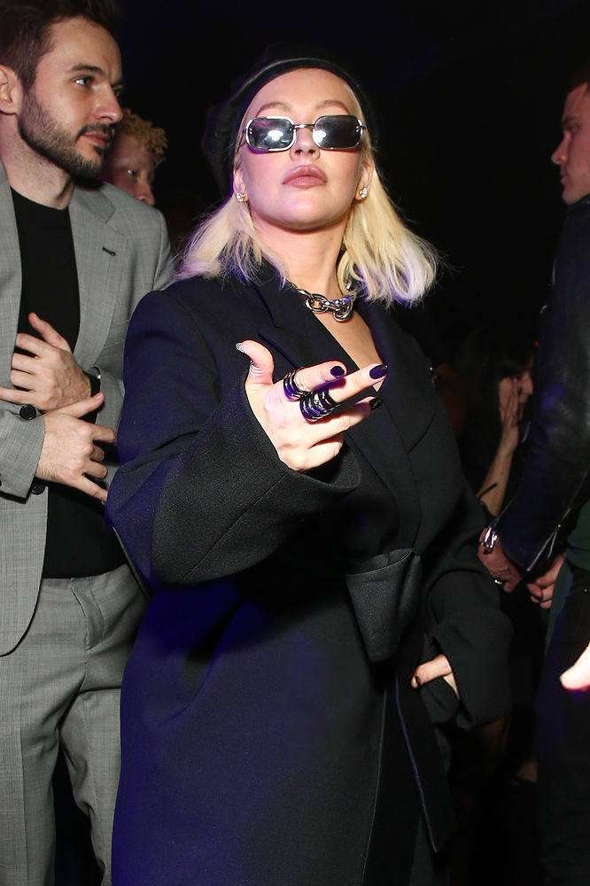 christina_aguilera_XtinaDaily_-_021_.jpg christina_aguilera_XtinaDaily_-_021_.jpg