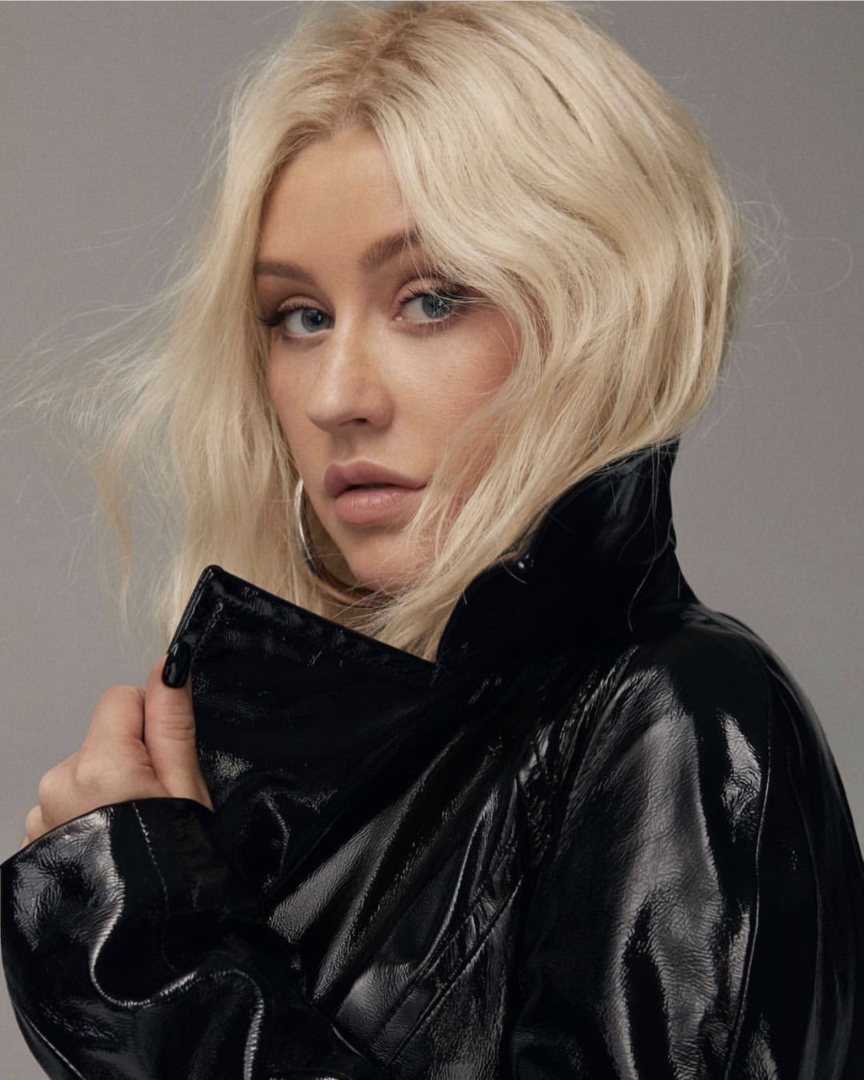 christina_aguilera_cosmopolitan_2018_009.jpg