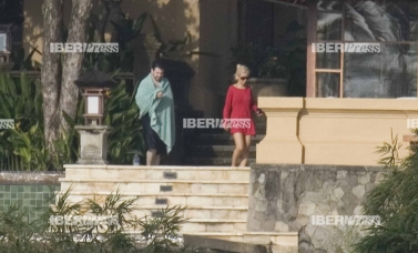 christinaaguilerachillsih4.jpg christinaaguilerachillsih4.jpg