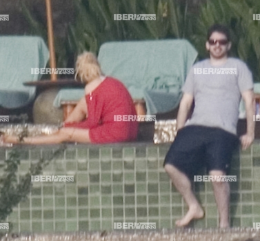 christinaaguilerachillsst3.jpg christinaaguilerachillsst3.jpg