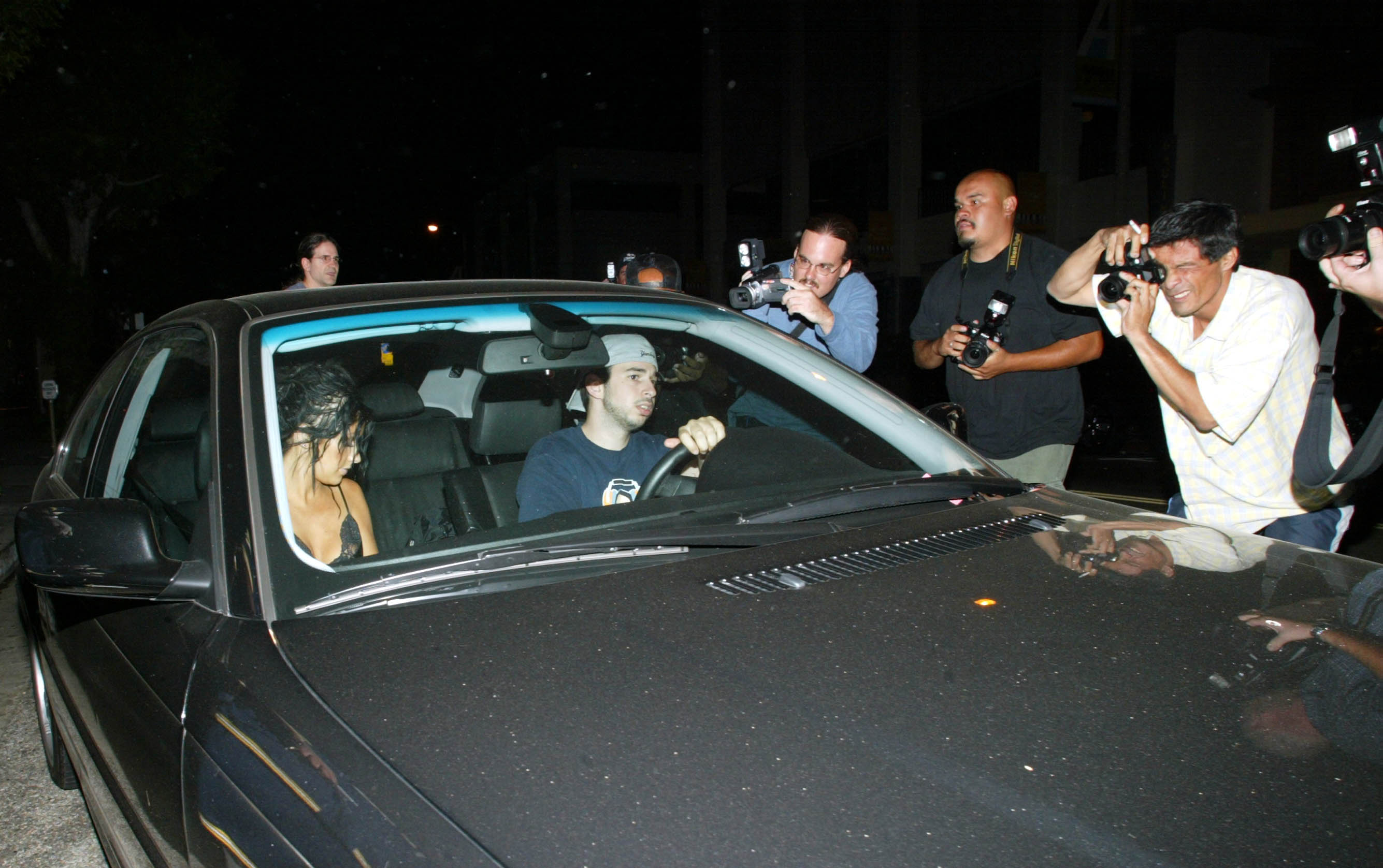 leaving_ivy_restaurant_1084572870.jpg leaving_ivy_restaurant_1084572870.jpg